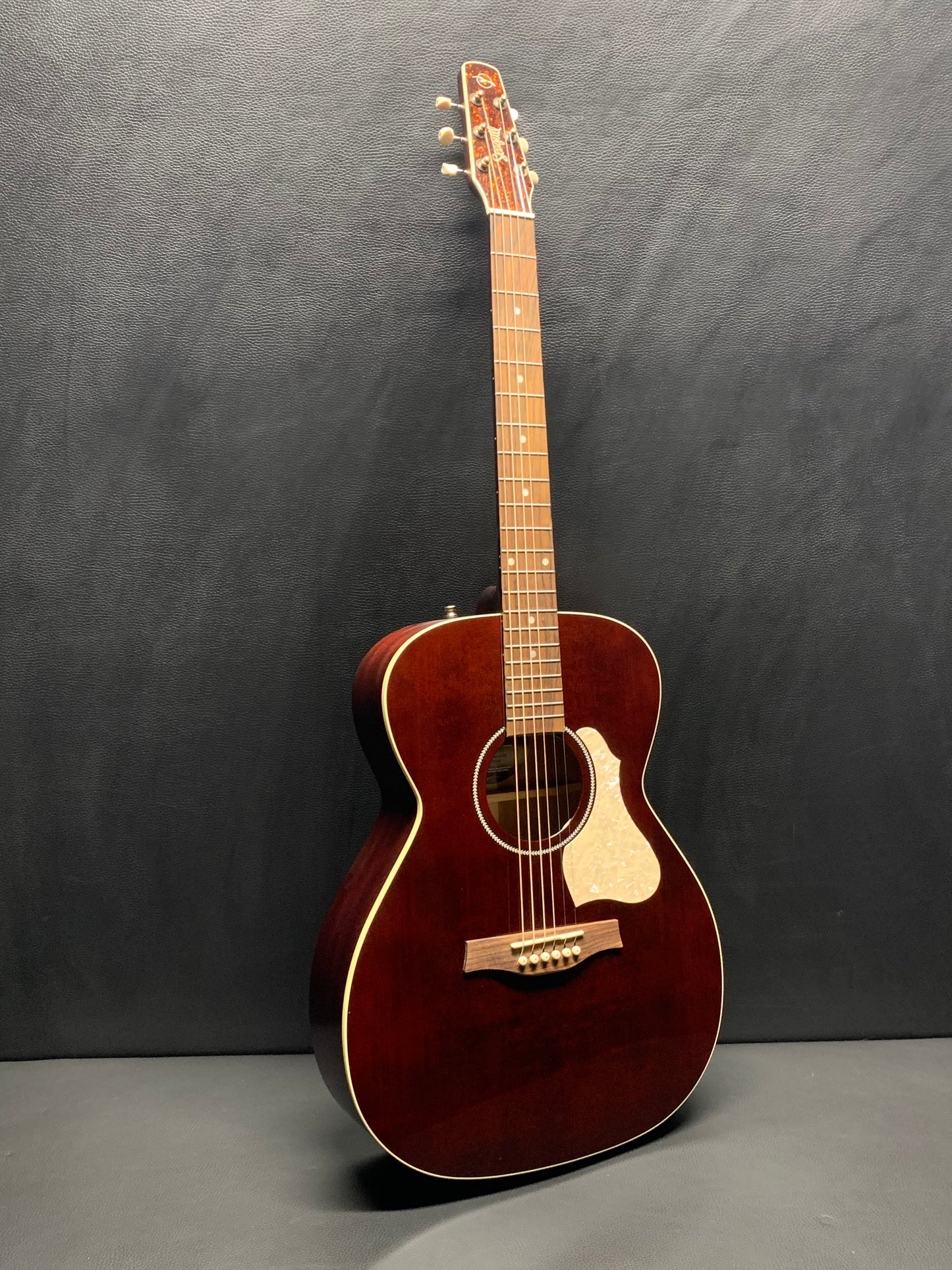 Seagull M6 LTD Ruby Red CH EQ #052424000096