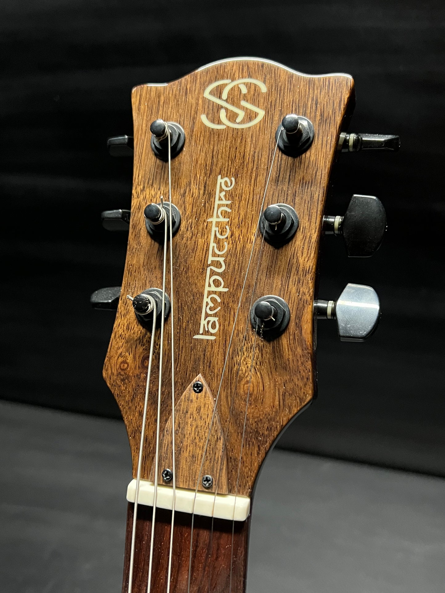 Sahana Lampucchre Ridesh Tamang signature “Wolfie” (PRE-OWNED)