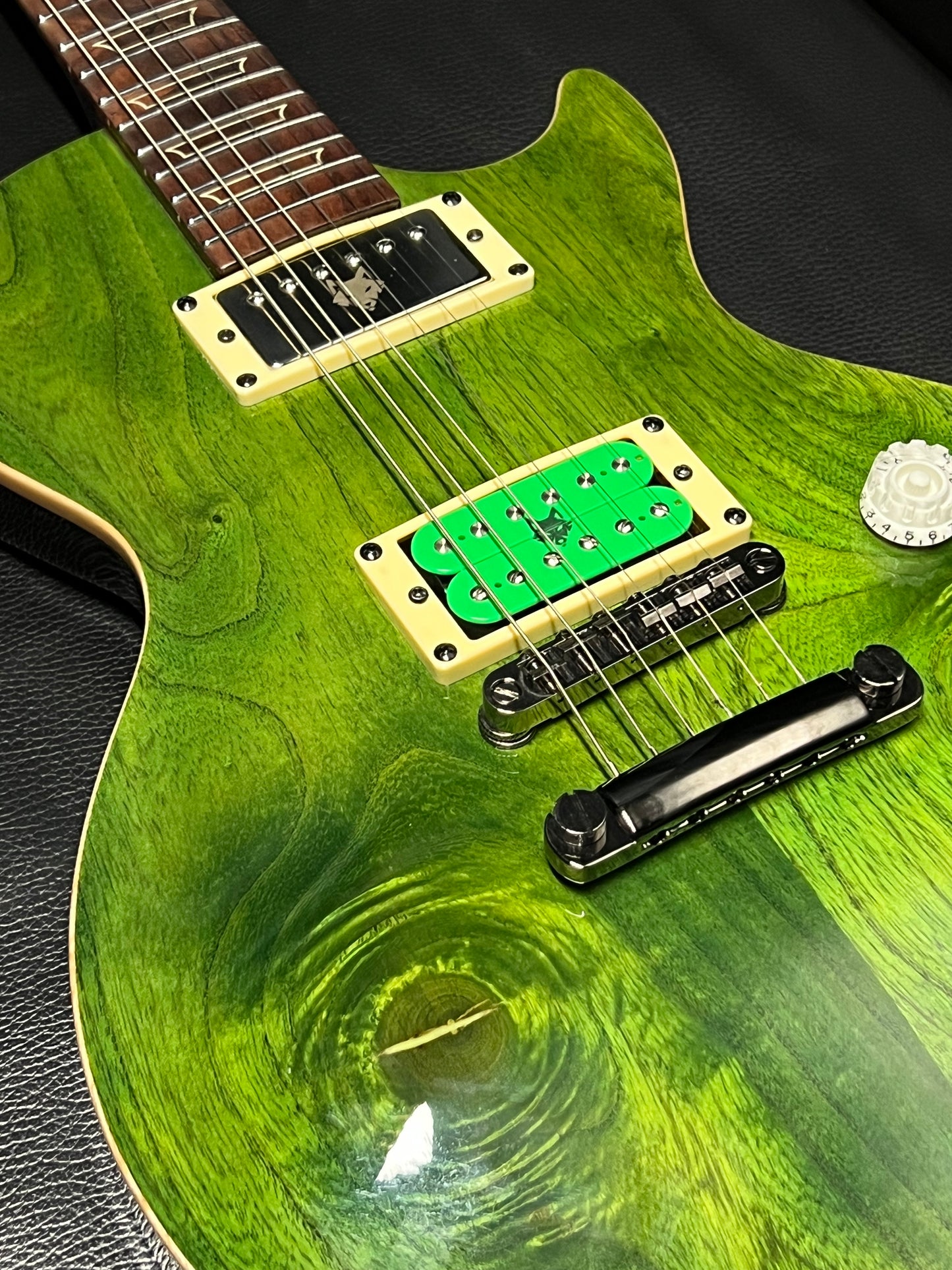 Sahana Lampucchre Ridesh Tamang signature “Wolfie” (PRE-OWNED)