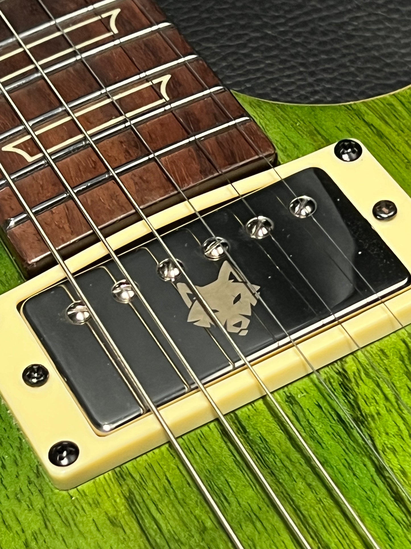 Sahana Lampucchre Ridesh Tamang signature “Wolfie” (PRE-OWNED)