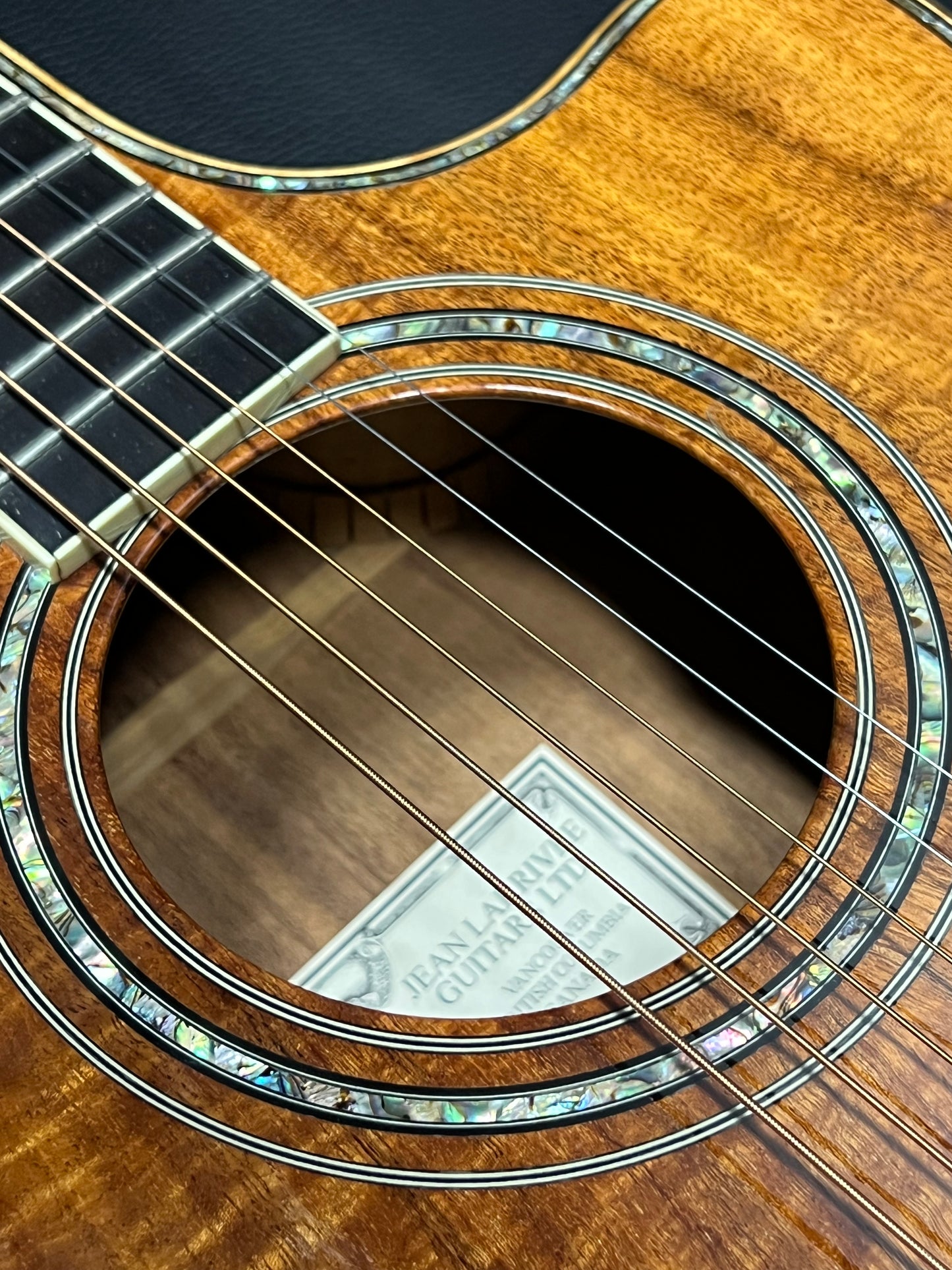 Larrivée DV10-KK 2001 Made in Canada (PRE-OWNED)