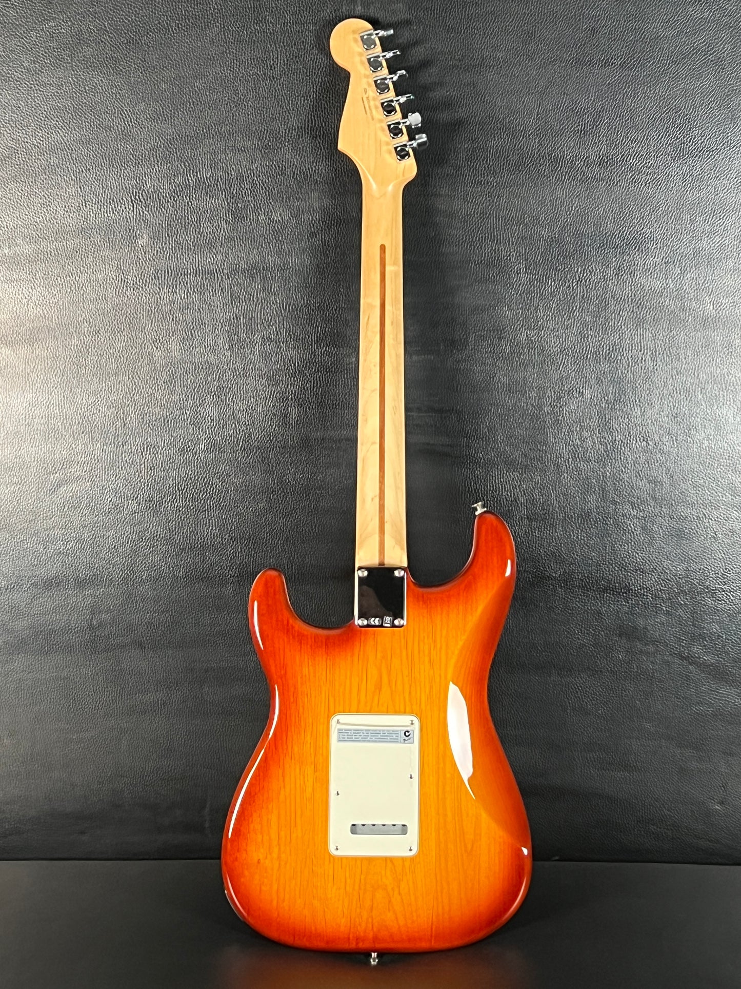 Deluxe Stratocaster HSS Plus Top with iOS Connectivity 2014 (PRE-OWNED)