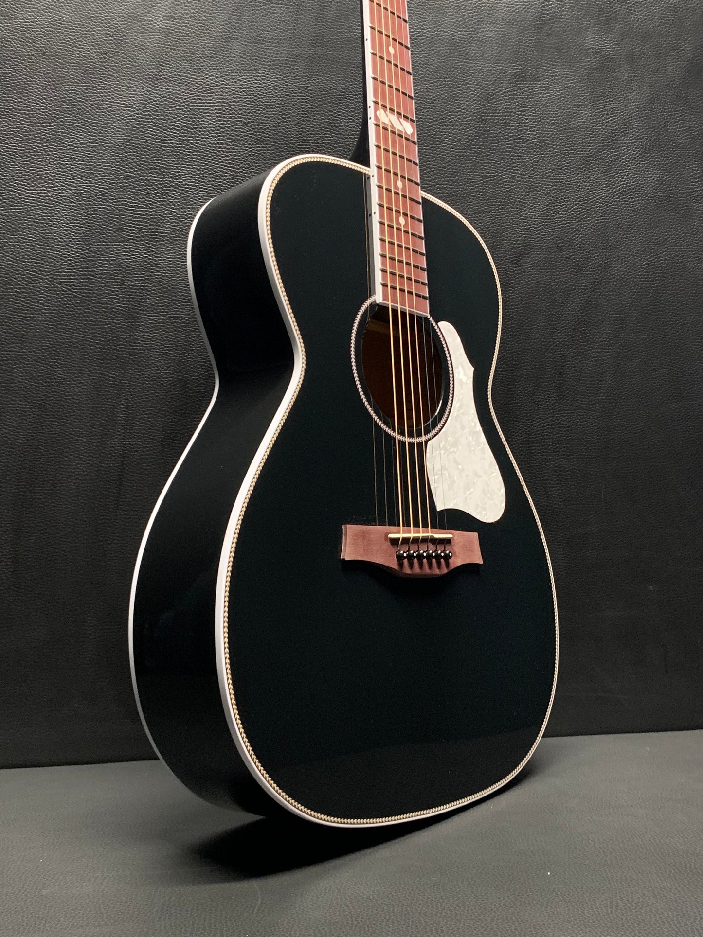 Seagull Artist Tuxedo Black Anthem EQ w/ Gig Bag #050574000062