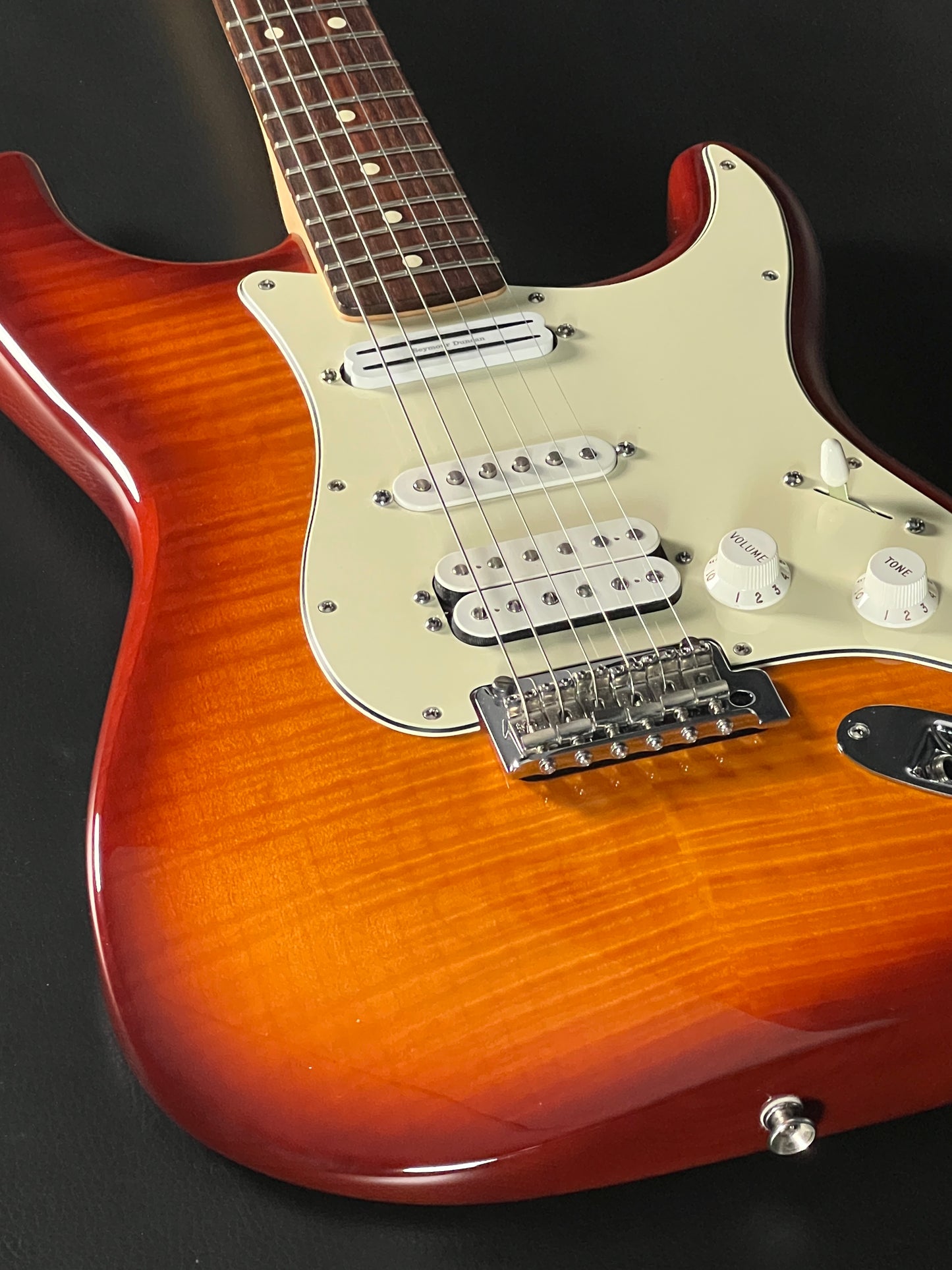 Deluxe Stratocaster HSS Plus Top with iOS Connectivity 2014 (PRE-OWNED)