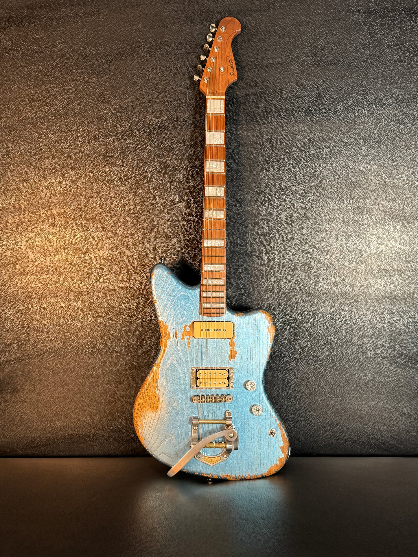Paoletti 112 Semi-Hollow (Lounge Series) – No F-Hole (Custom)
