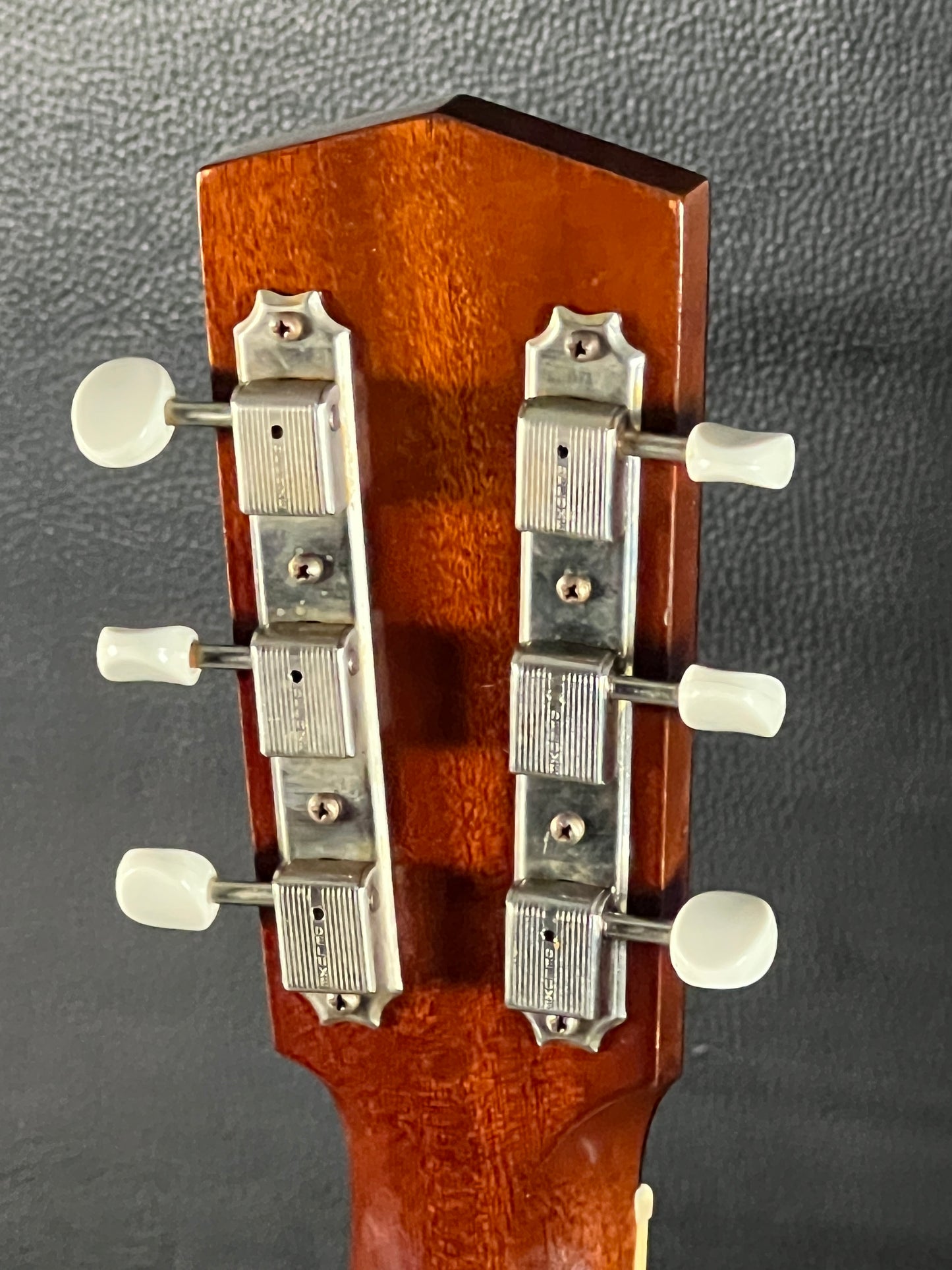 Atkin J-38 (PRE-OWNED)