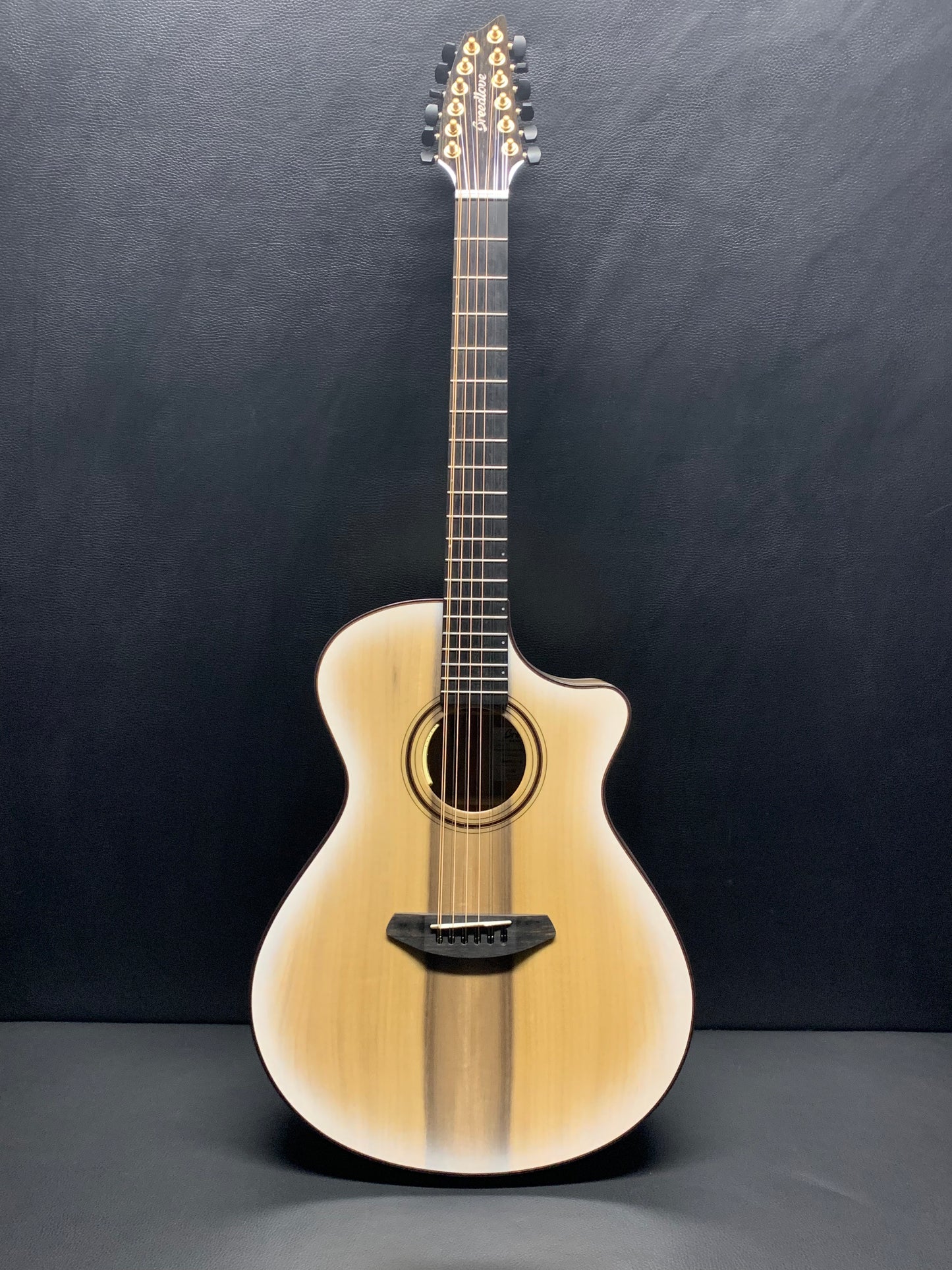 Breedlove Oregon Concerto White Sand 12 String CE LTD #28906