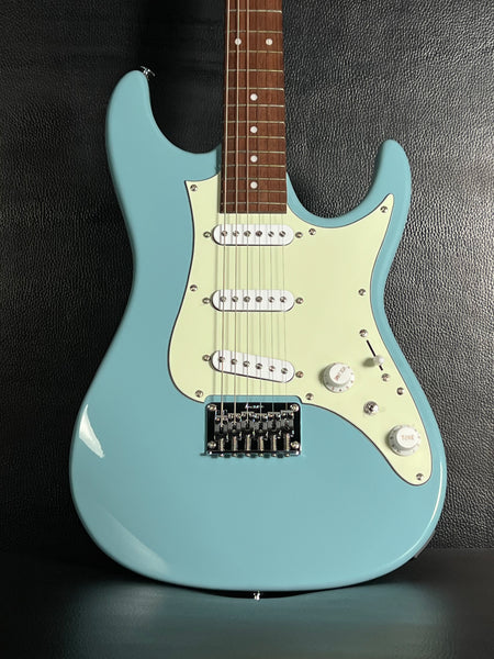 AZES31 | AZES | ELECTRIC GUITARS | PRODUCTS | Ibanez guitars