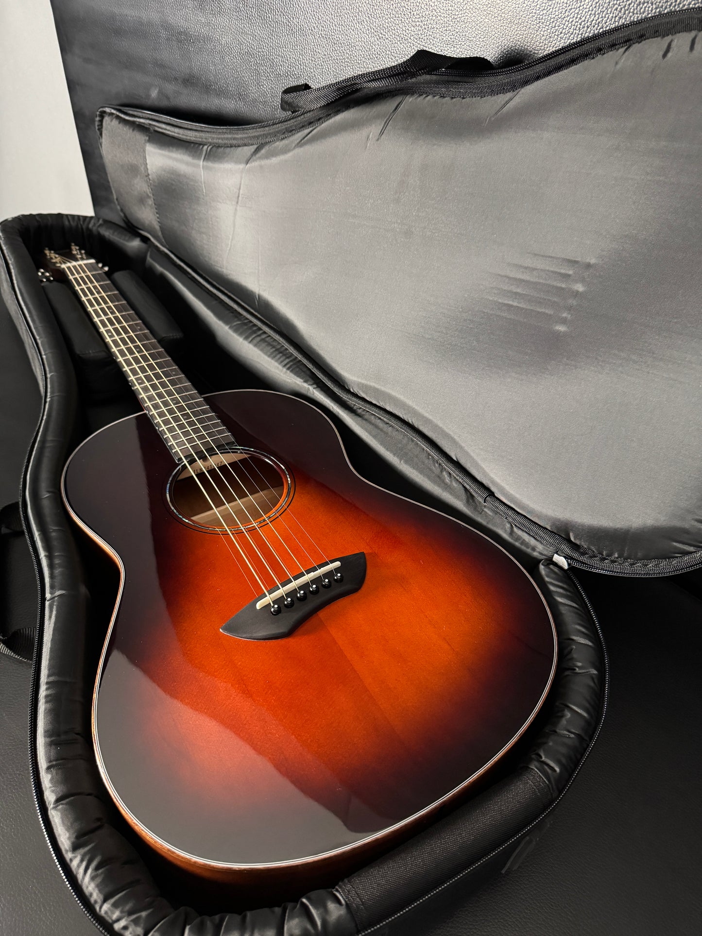 Yamaha CSF3M All Solid Parlor Guitar Sunburst