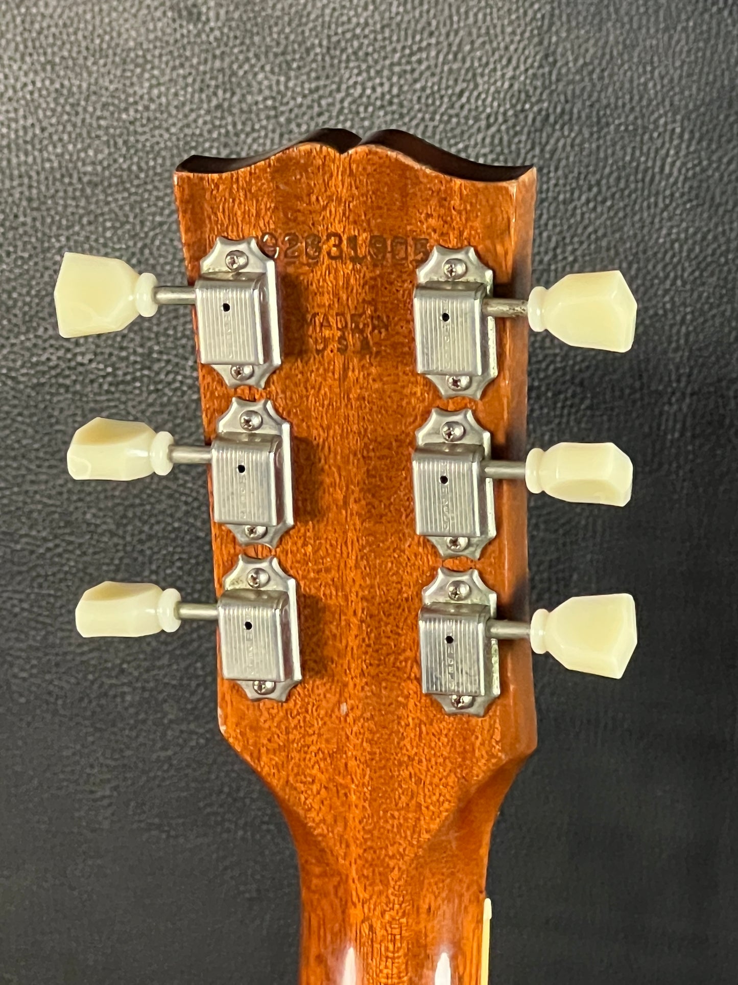 Gibson Les Paul Standard in Honey Burst 2001 (PRE-OWNED)