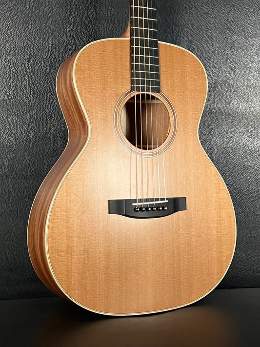Lakewood M-14 Grand Concert Model