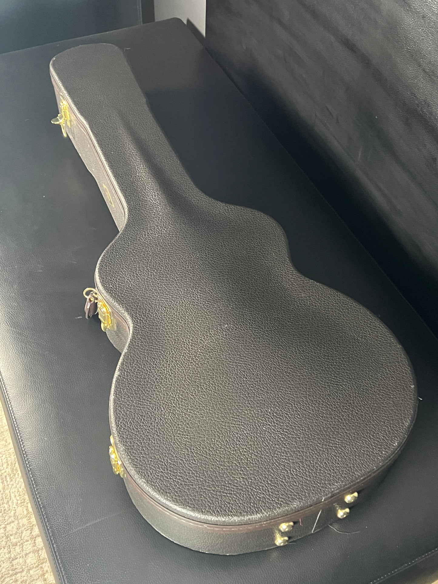 Taylor 324ce (PRE-OWNED)