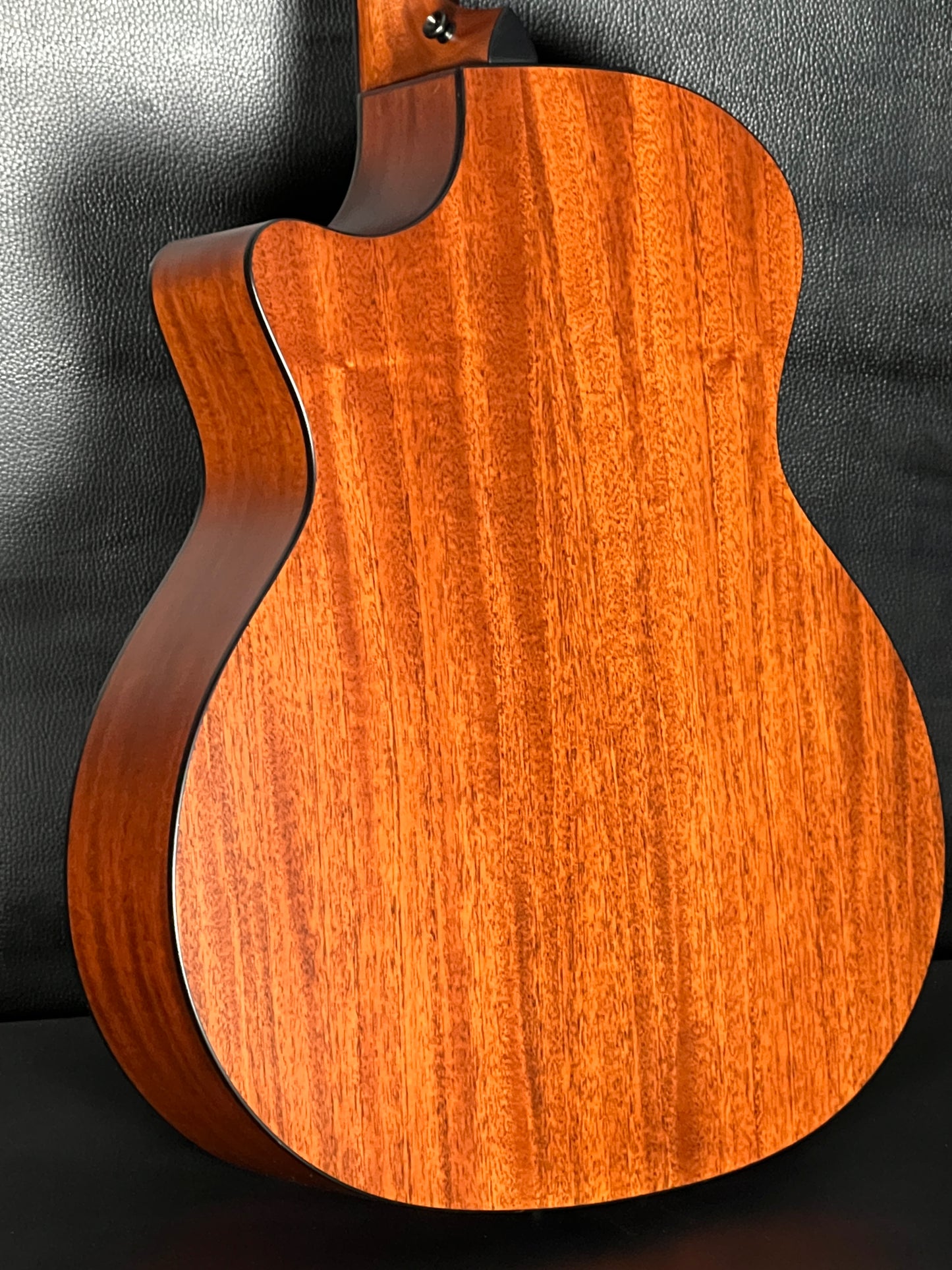 Taylor 324ce (PRE-OWNED)
