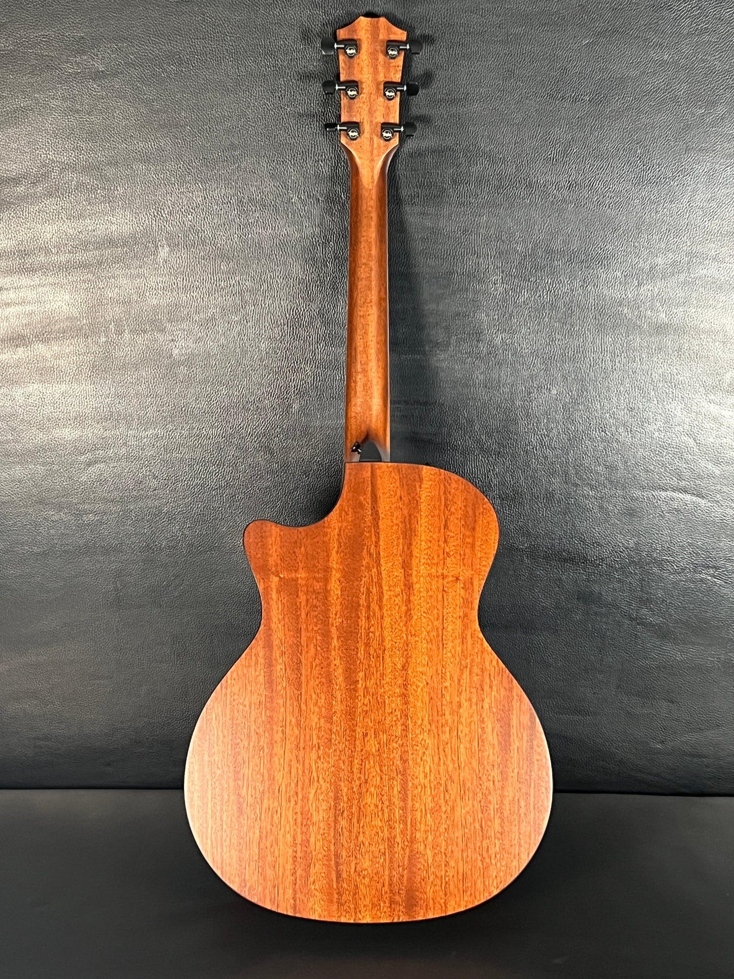 Taylor 324ce (PRE-OWNED)