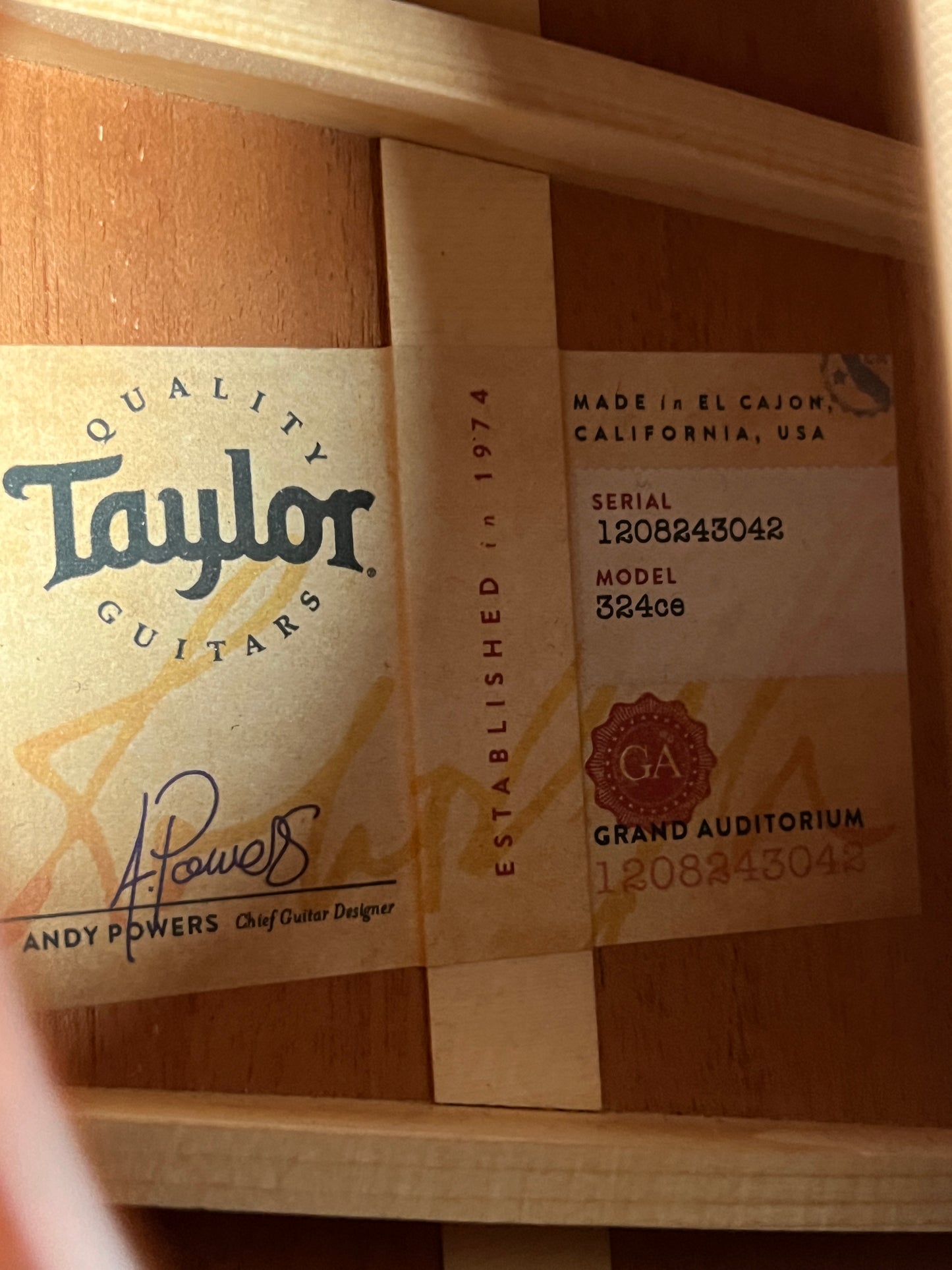 Taylor 324ce (PRE-OWNED)
