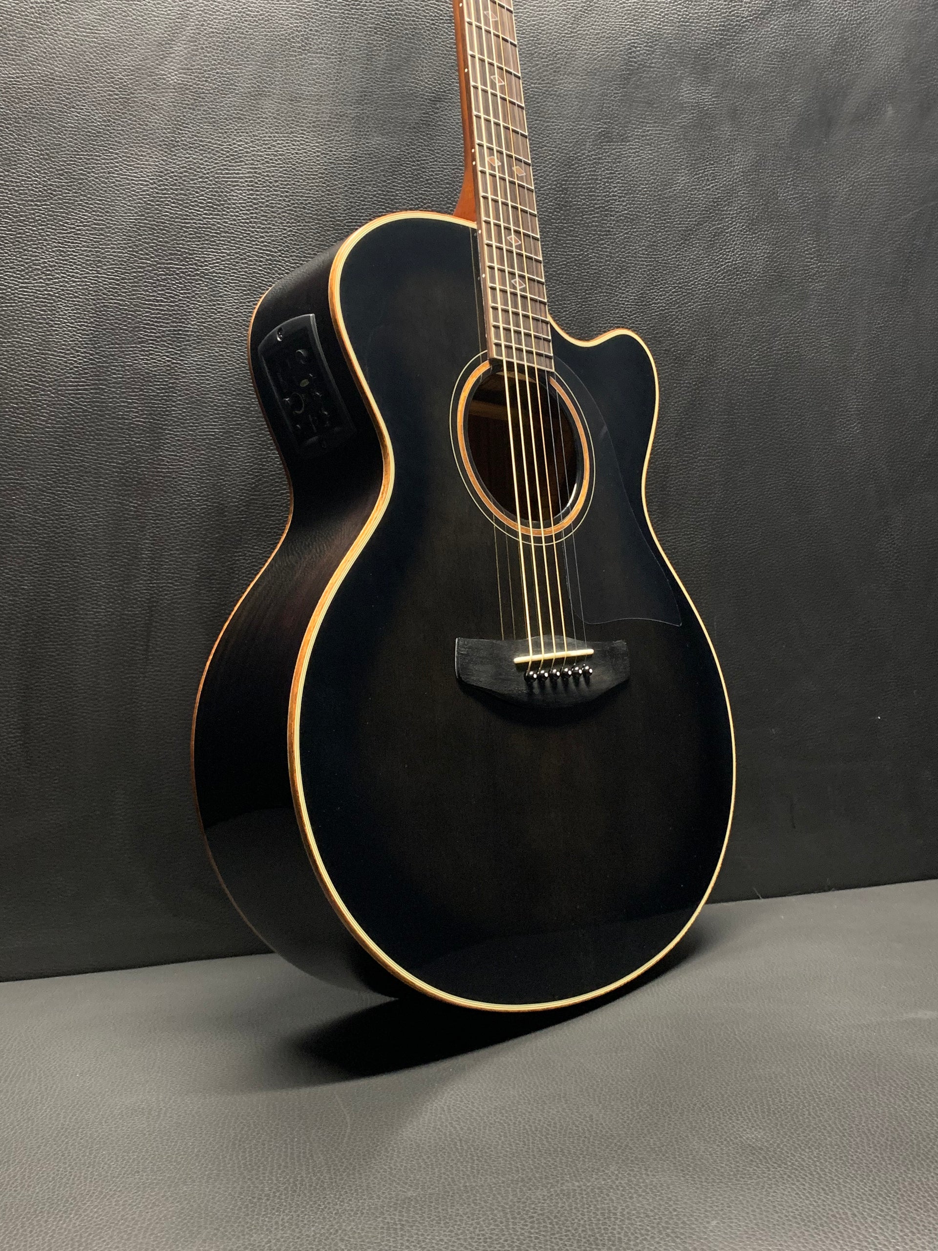 YAMAHA CPX1200Ⅱ Yamaha CPX1200II Translucent Black Acoustic Guitar w/Gig