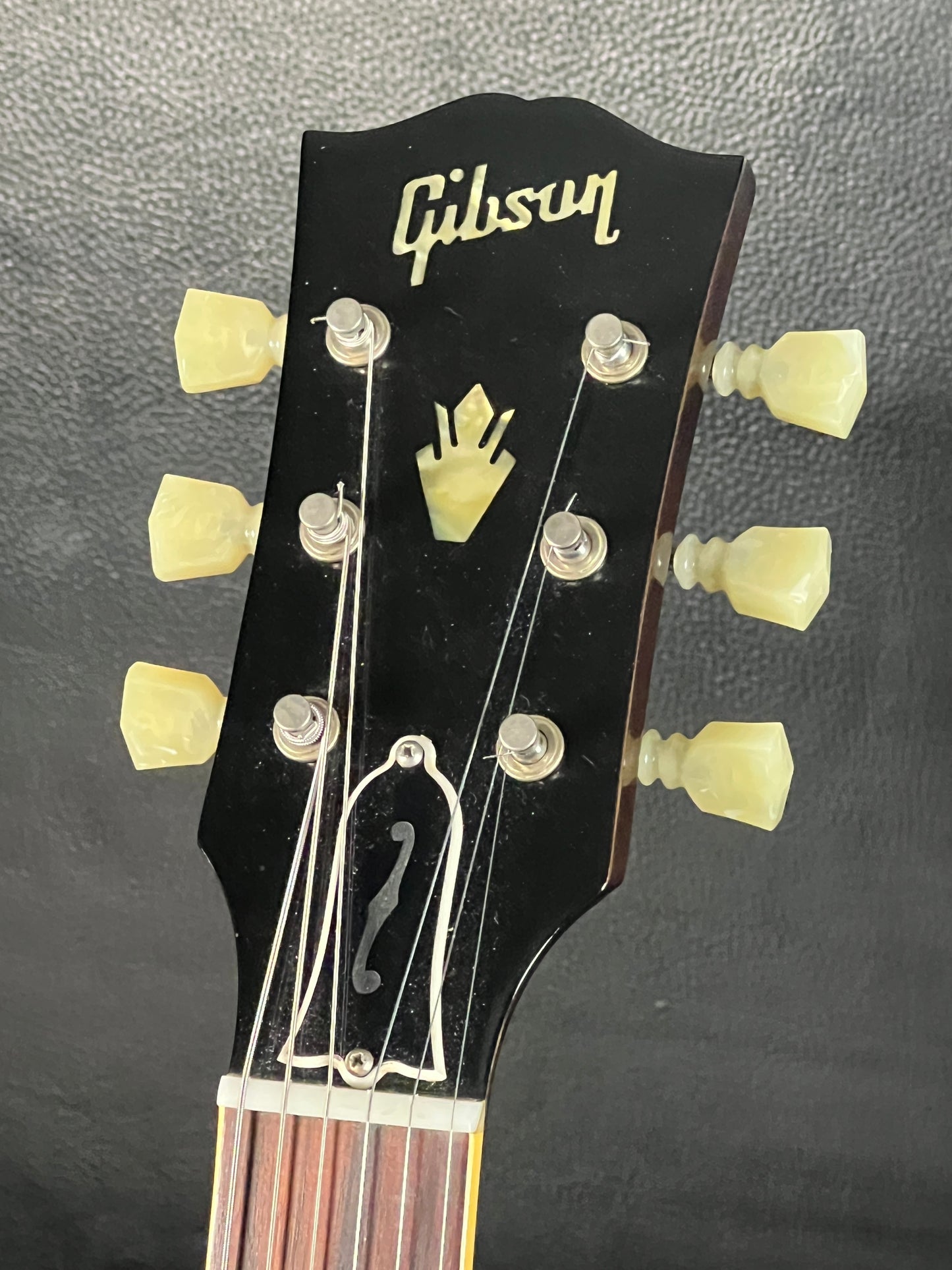 Gibson Memphis 1963 ES-335TD Reissue VOS 2016 Historic Burst (PRE-OWNED)