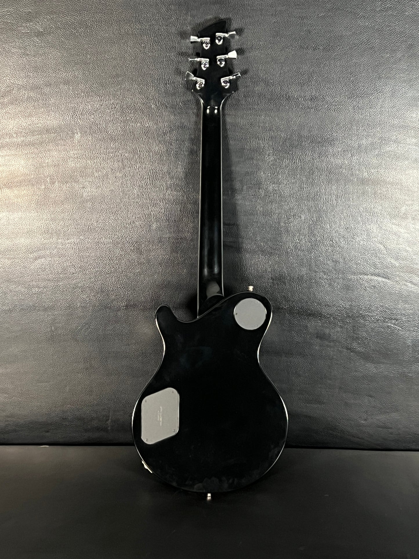 2018 USA Friedman Custom Shop Metro D Charcoal Black Burst Finish (PRE-OWNED)
