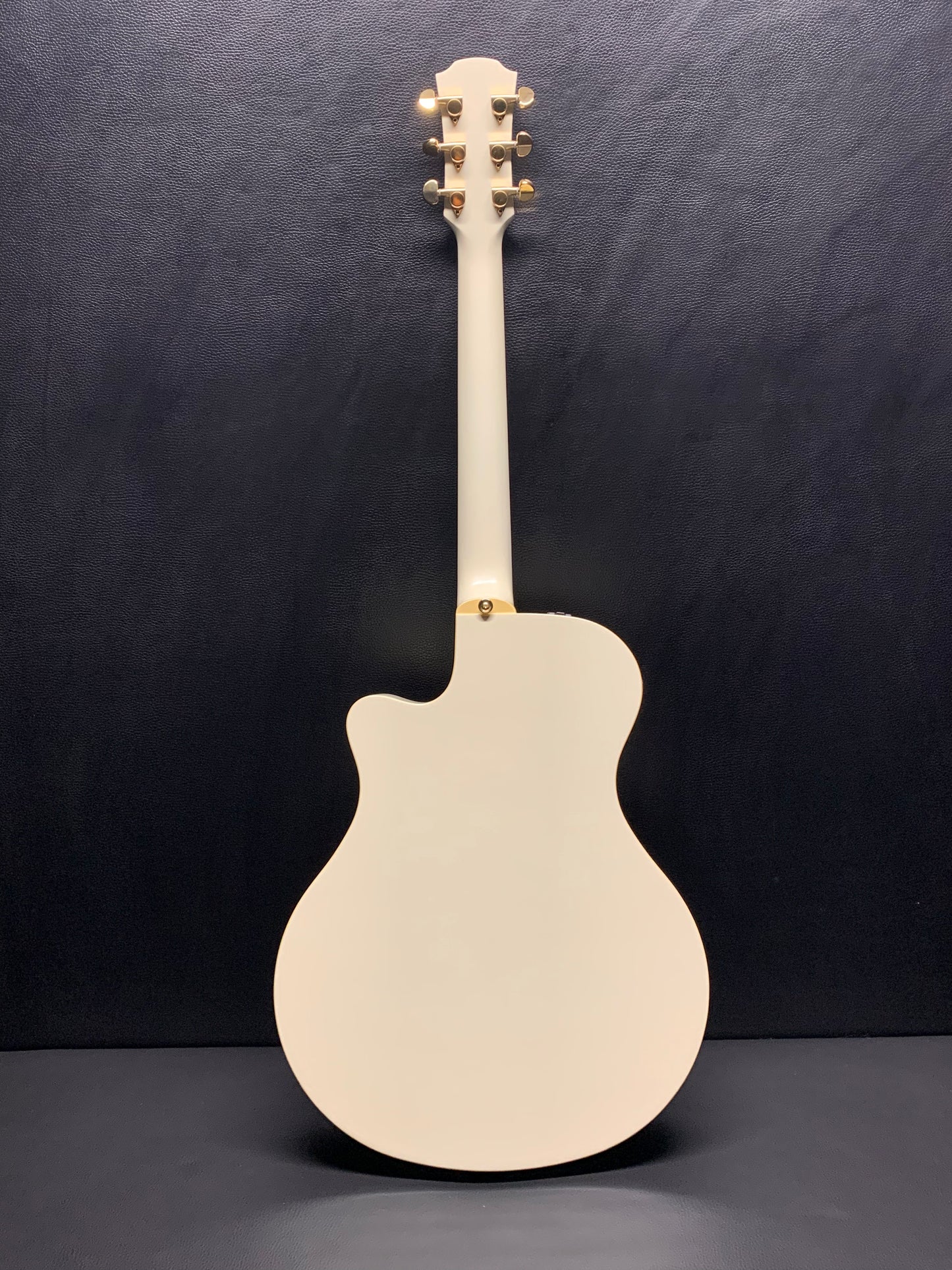 Yamaha APX1000 Pearl White Acoustic Guitar #IJN250594