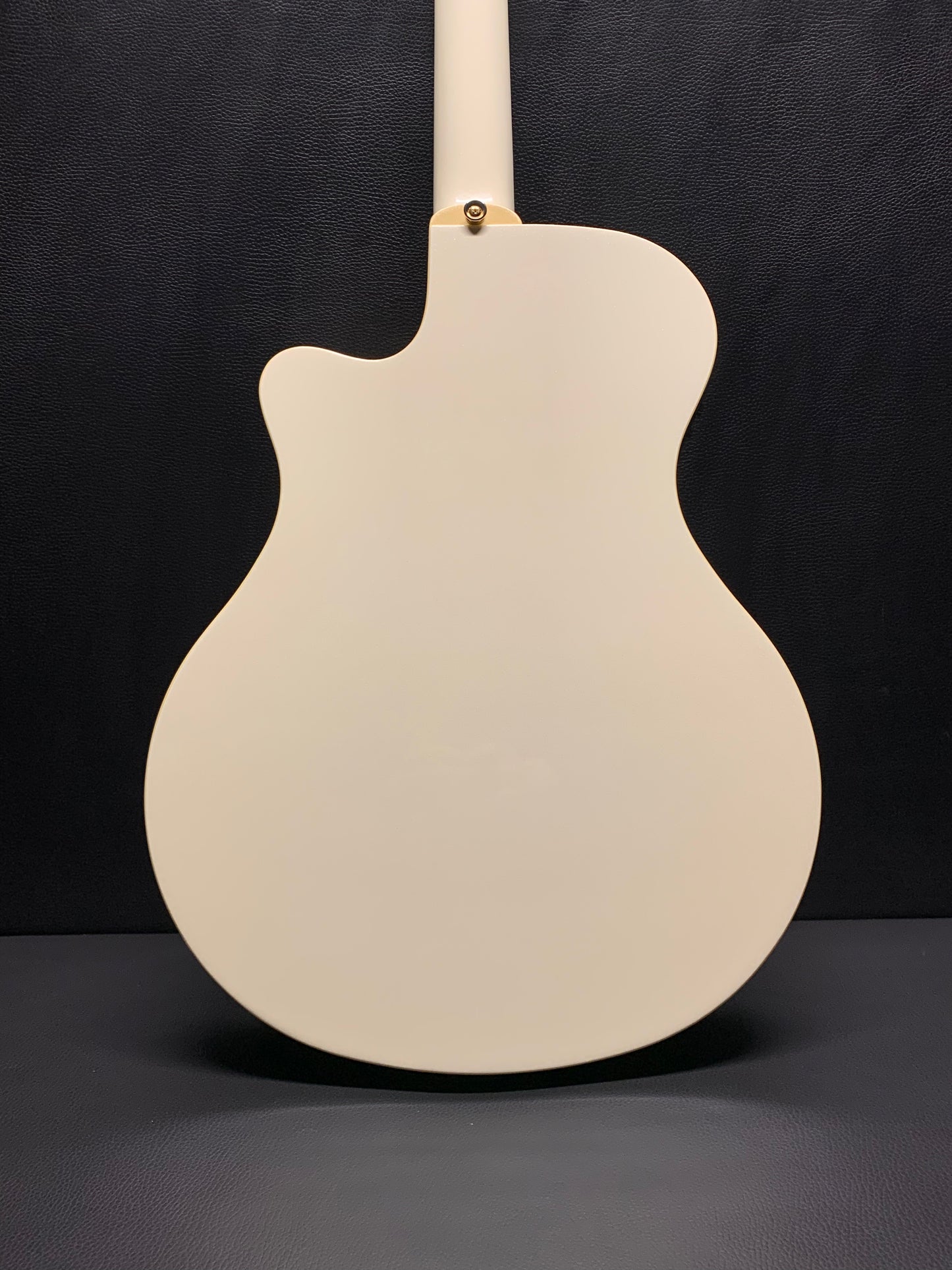 Yamaha APX1000 Pearl White Acoustic Guitar #IJN250594