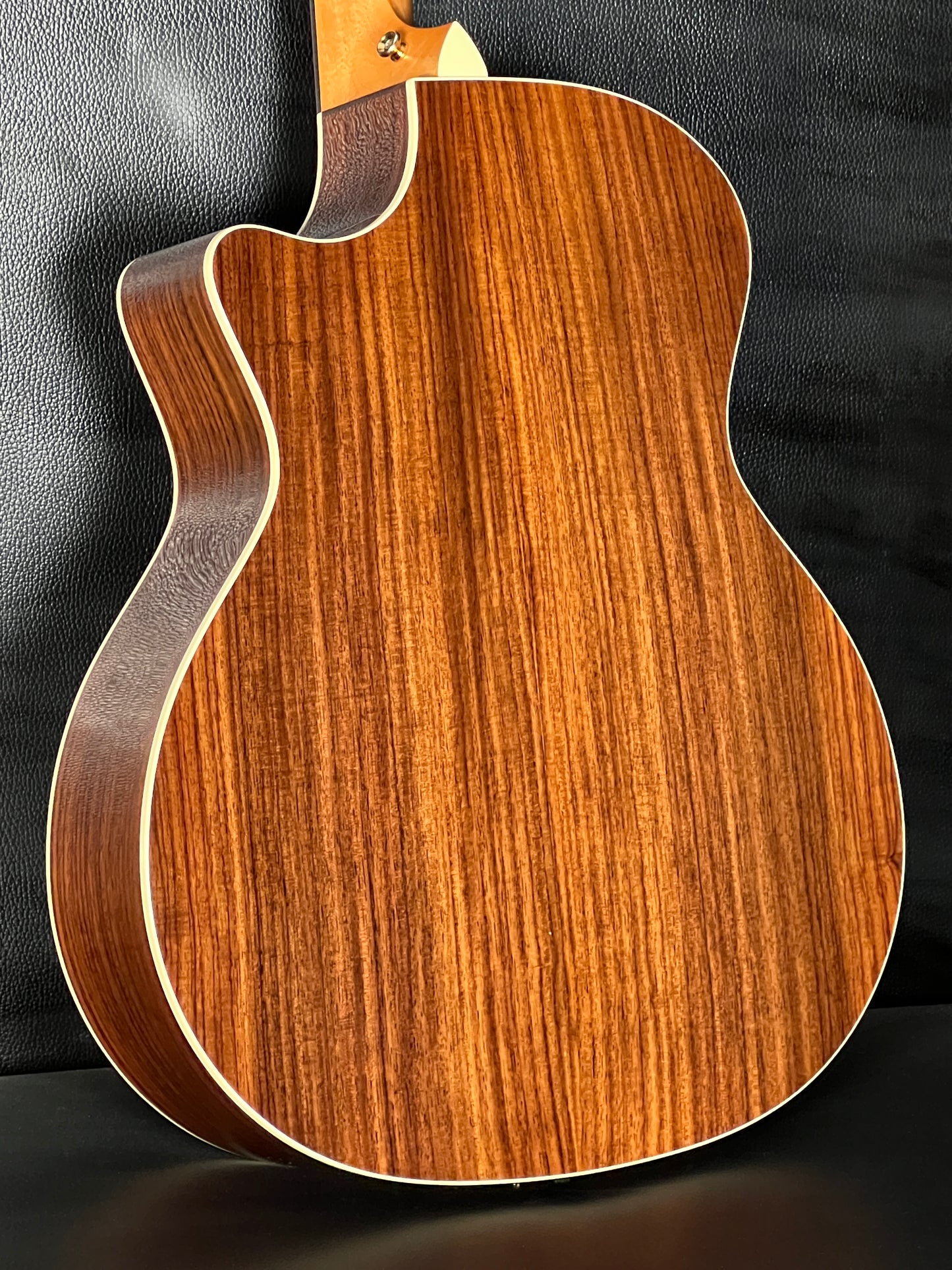 Taylor Special Edition 414ce 2024 (PRE-OWNED)