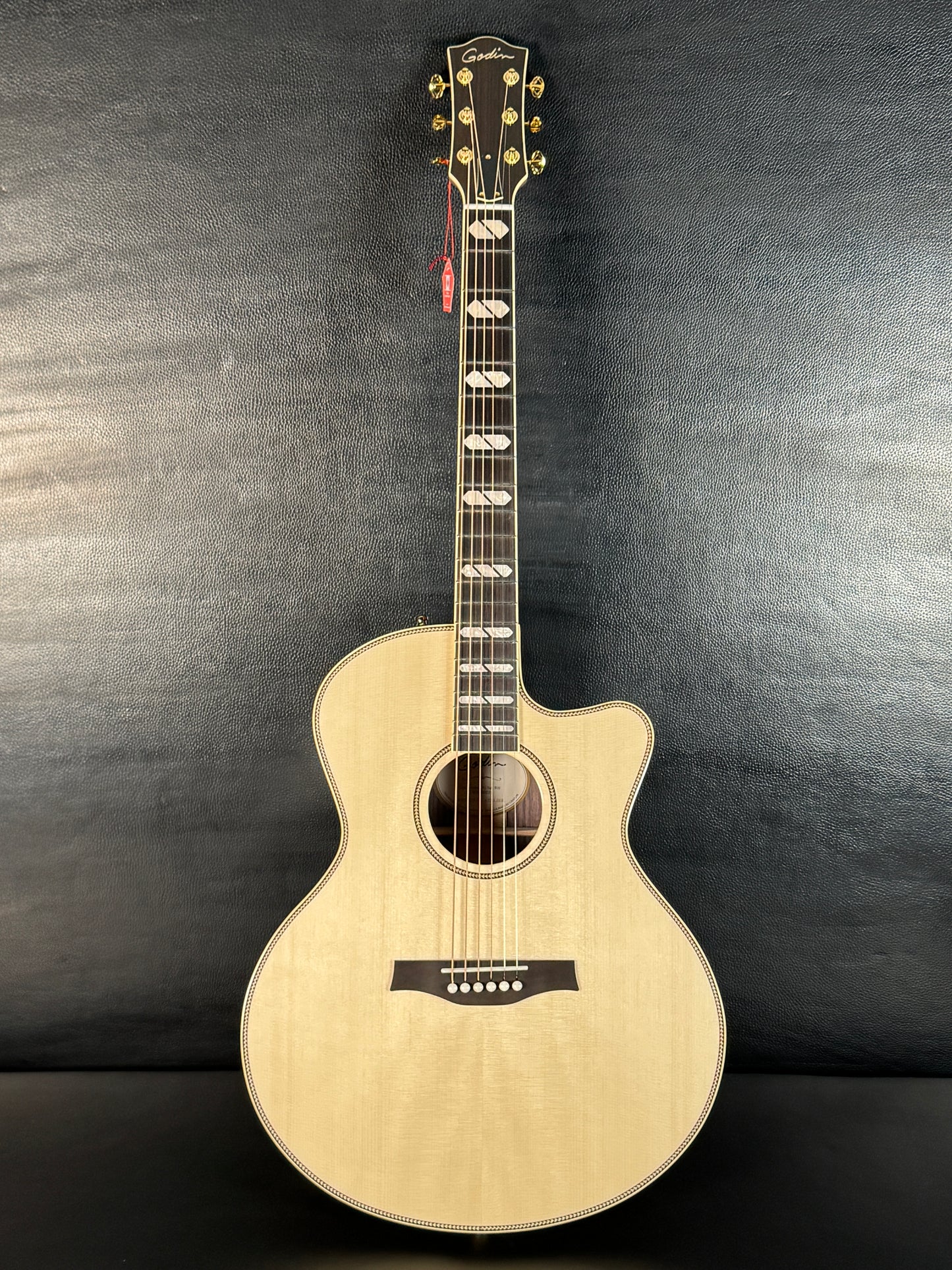 Godin Connaisseur Natural #031