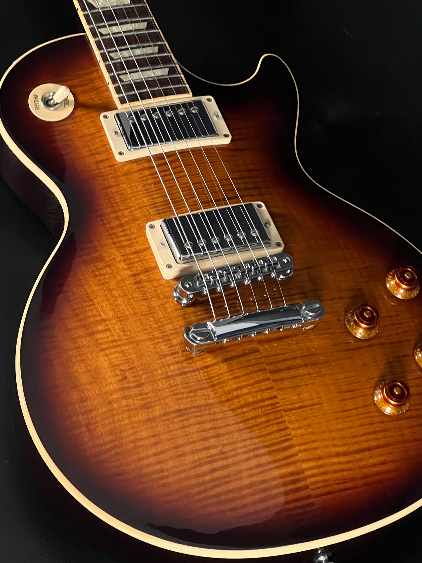 Gibson Les Paul Standard Bourbon Burst 2011  (PRE-OWNED)