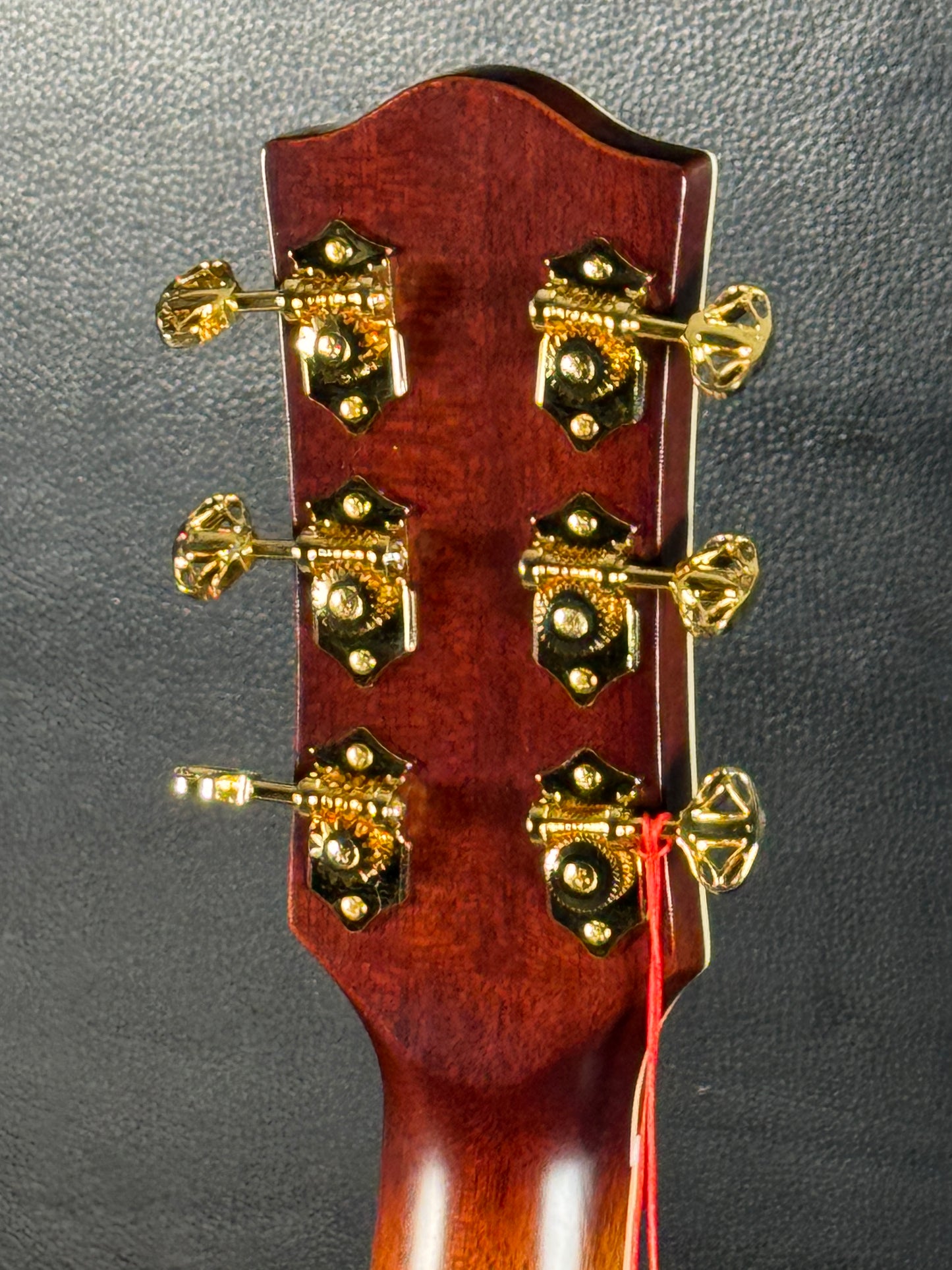 Godin Connaisseur MJ Sunsetburst Maho #072