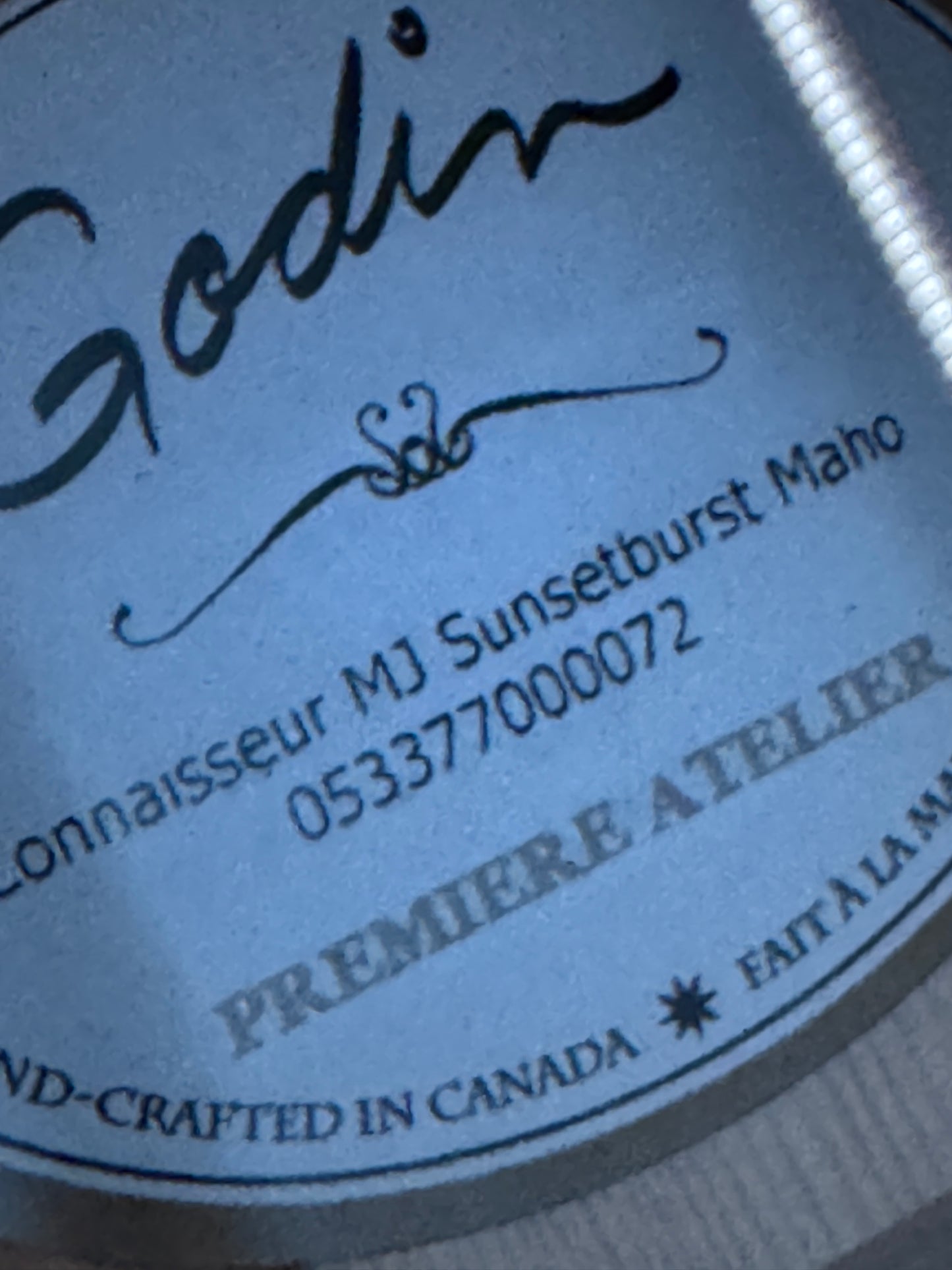 Godin Connaisseur MJ Sunsetburst Maho #072