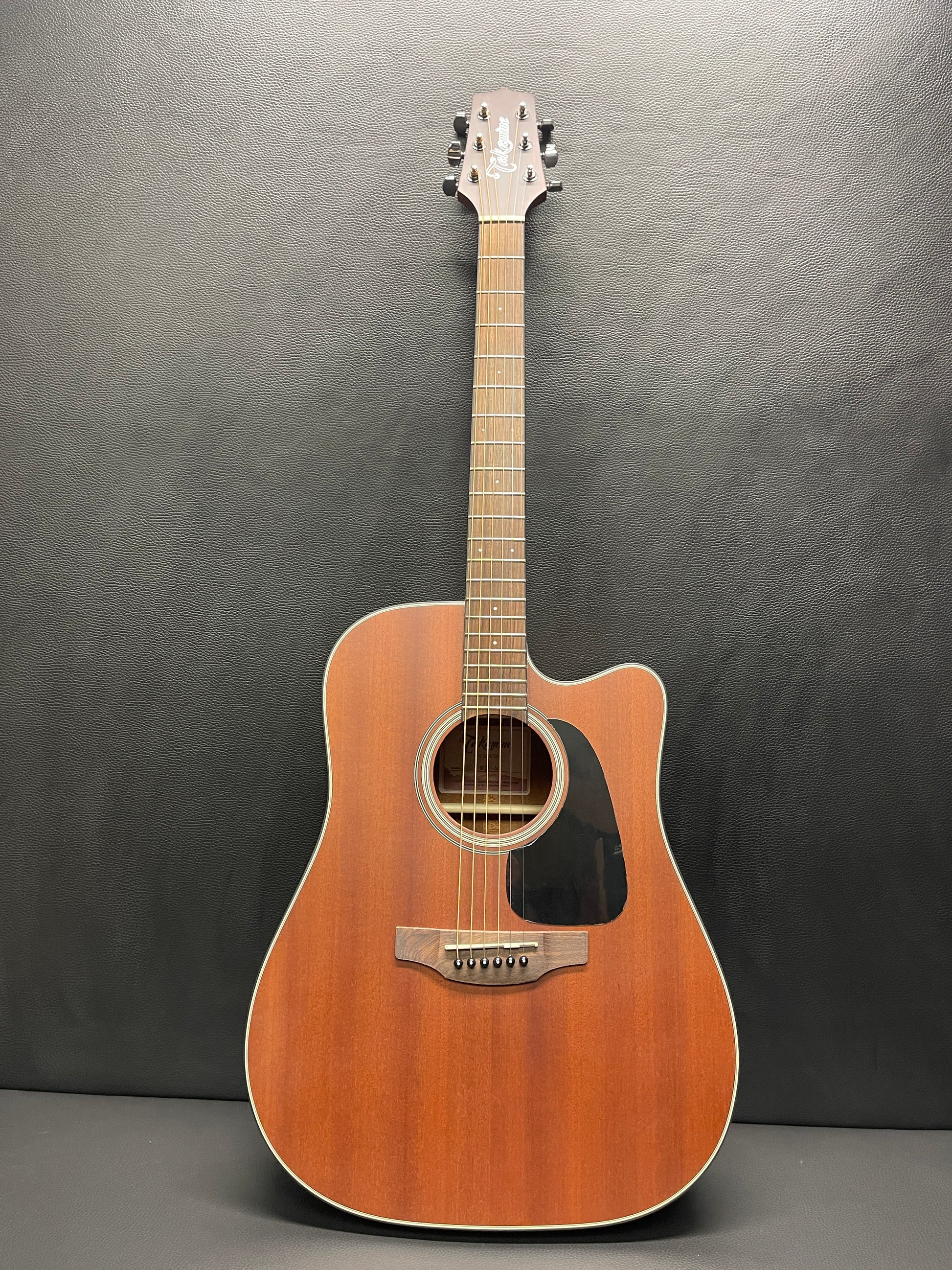 Understanding Mahogany and Its Variations - Takamine