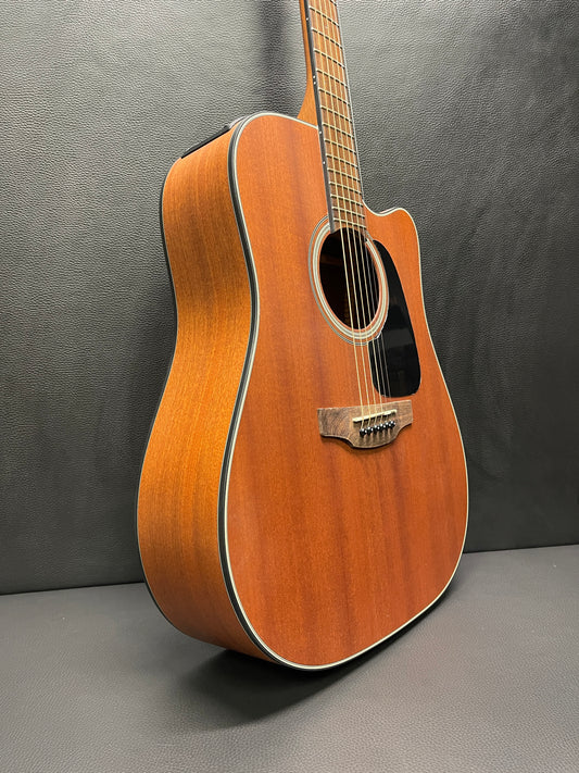 Takamine Acoustic-Electric Dreadnought S/N EGD11MCE-NS