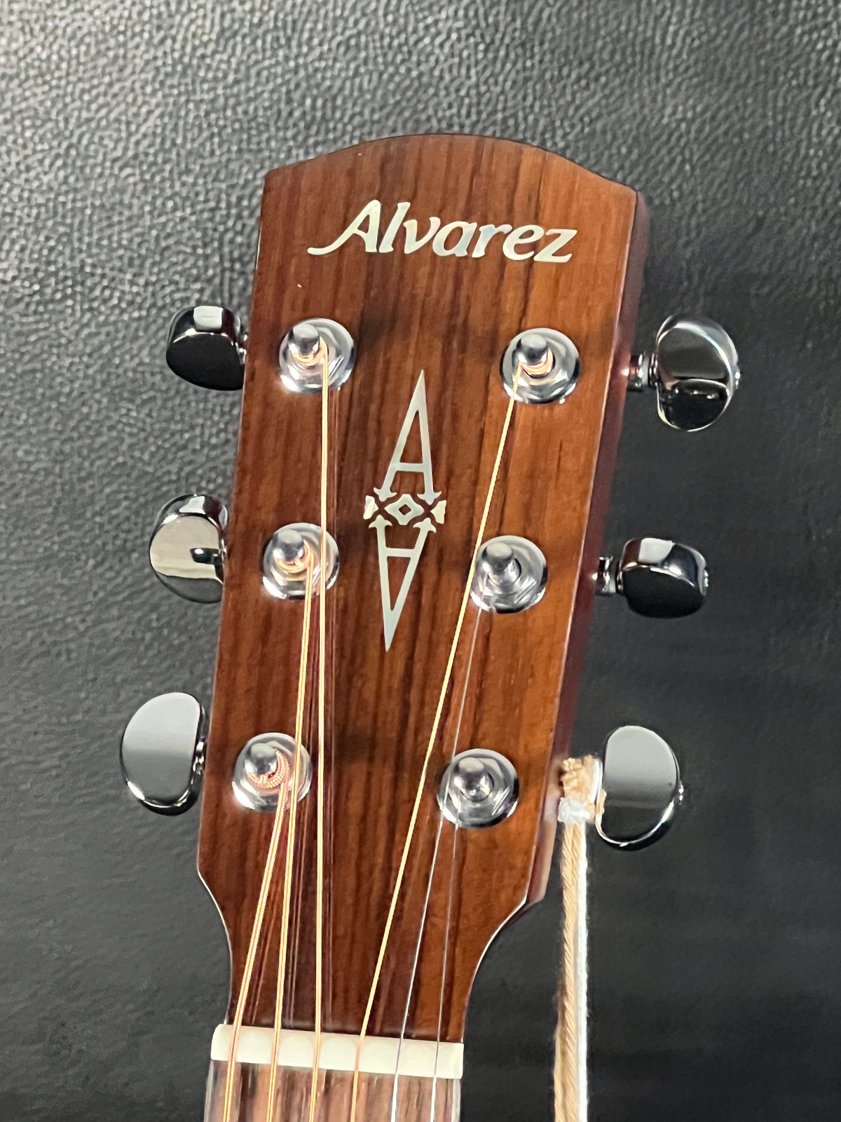 Alvarez AF70CE Shadowburst #666