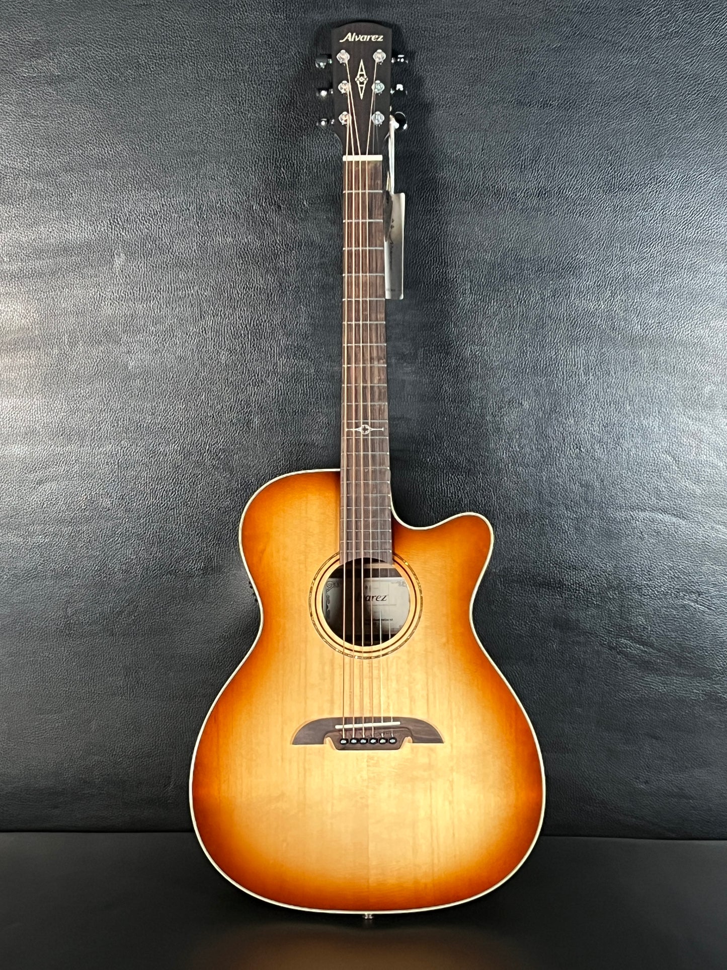 Alvarez AF70CE Shadowburst #657