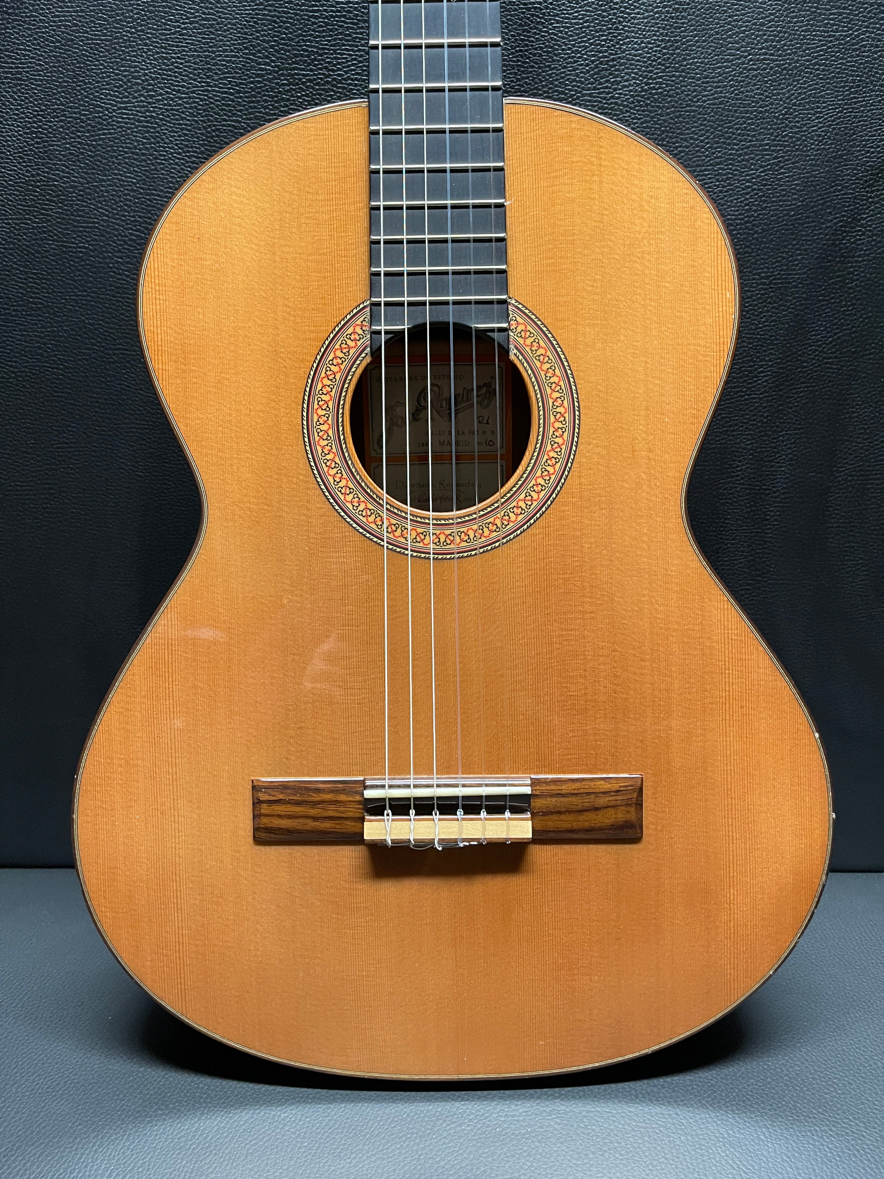 Jose Ramirez Calle de la Paz N8 R1 2010 (PRE-OWNED) – Guitar HAUS