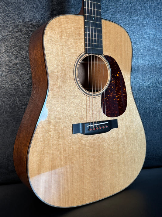 Martin D18 Modern Deluxe 2020  (PRE-OWNED)