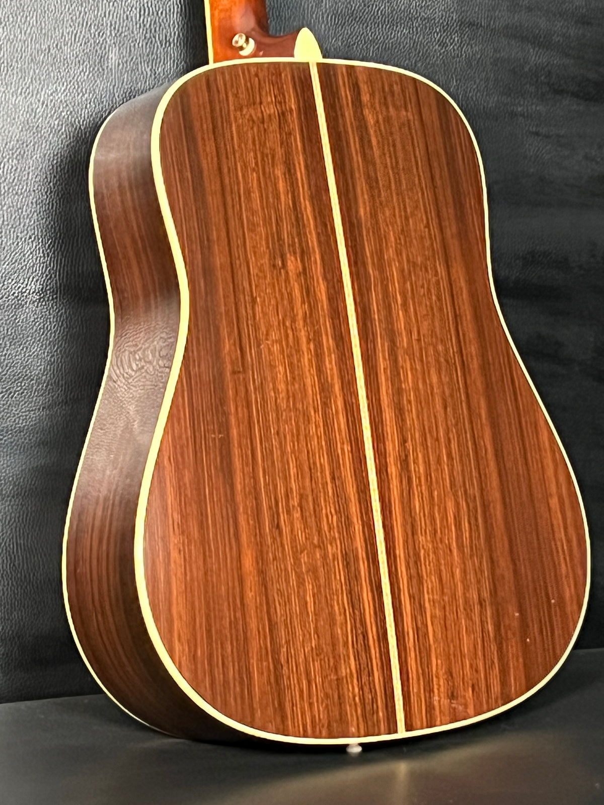 Martin D-42 (PRE-OWNED)