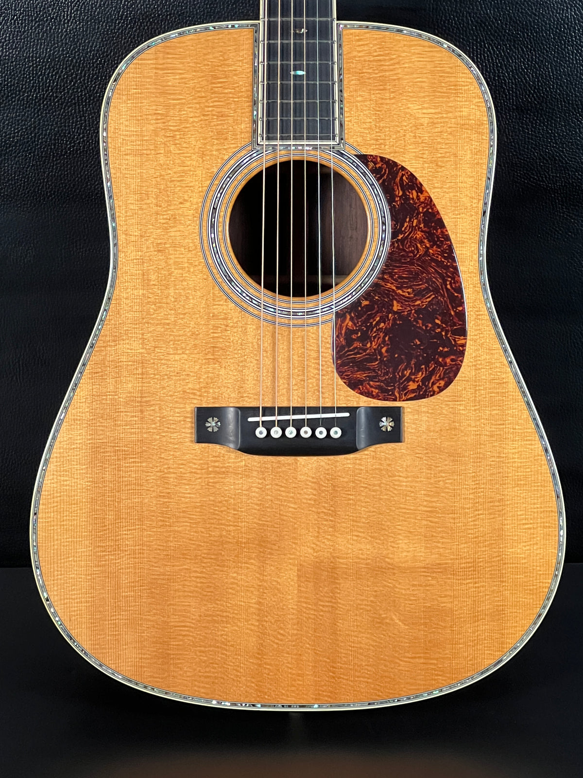 Martin D-42 (PRE-OWNED)