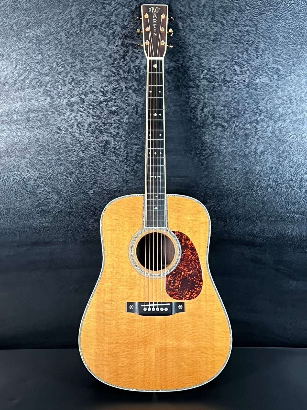 Martin D-42 (PRE-OWNED)