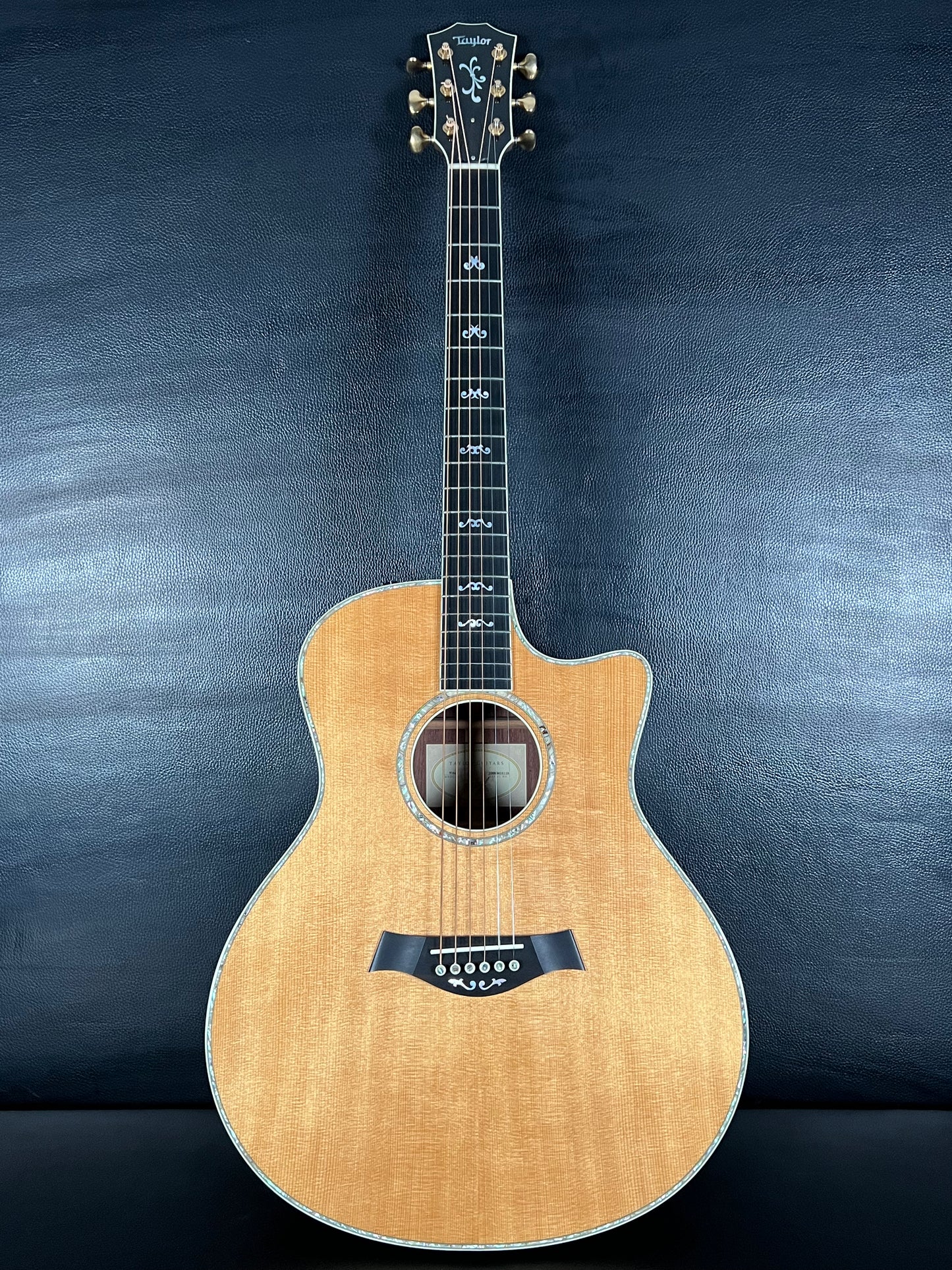 Taylor 916CE 2008 (PRE-OWNED)