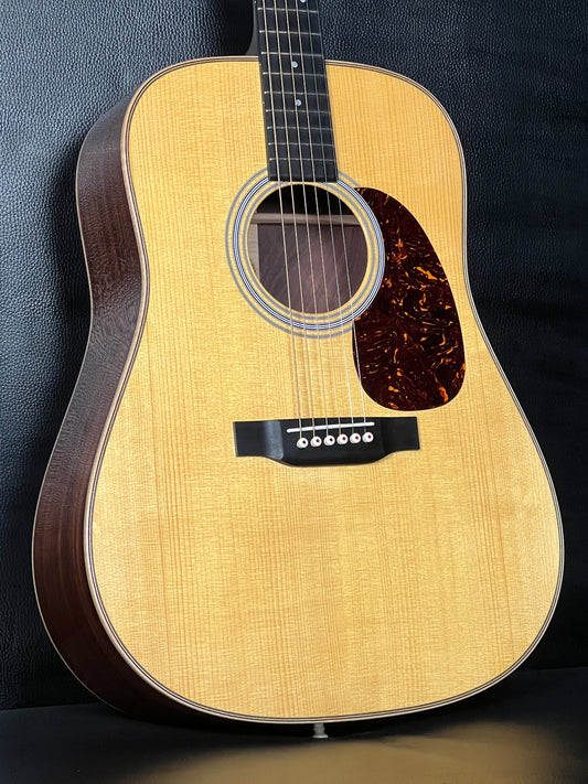 Martin D-14 Custom Shop Wild Grain w/ Calton Case (PRE-OWNED)