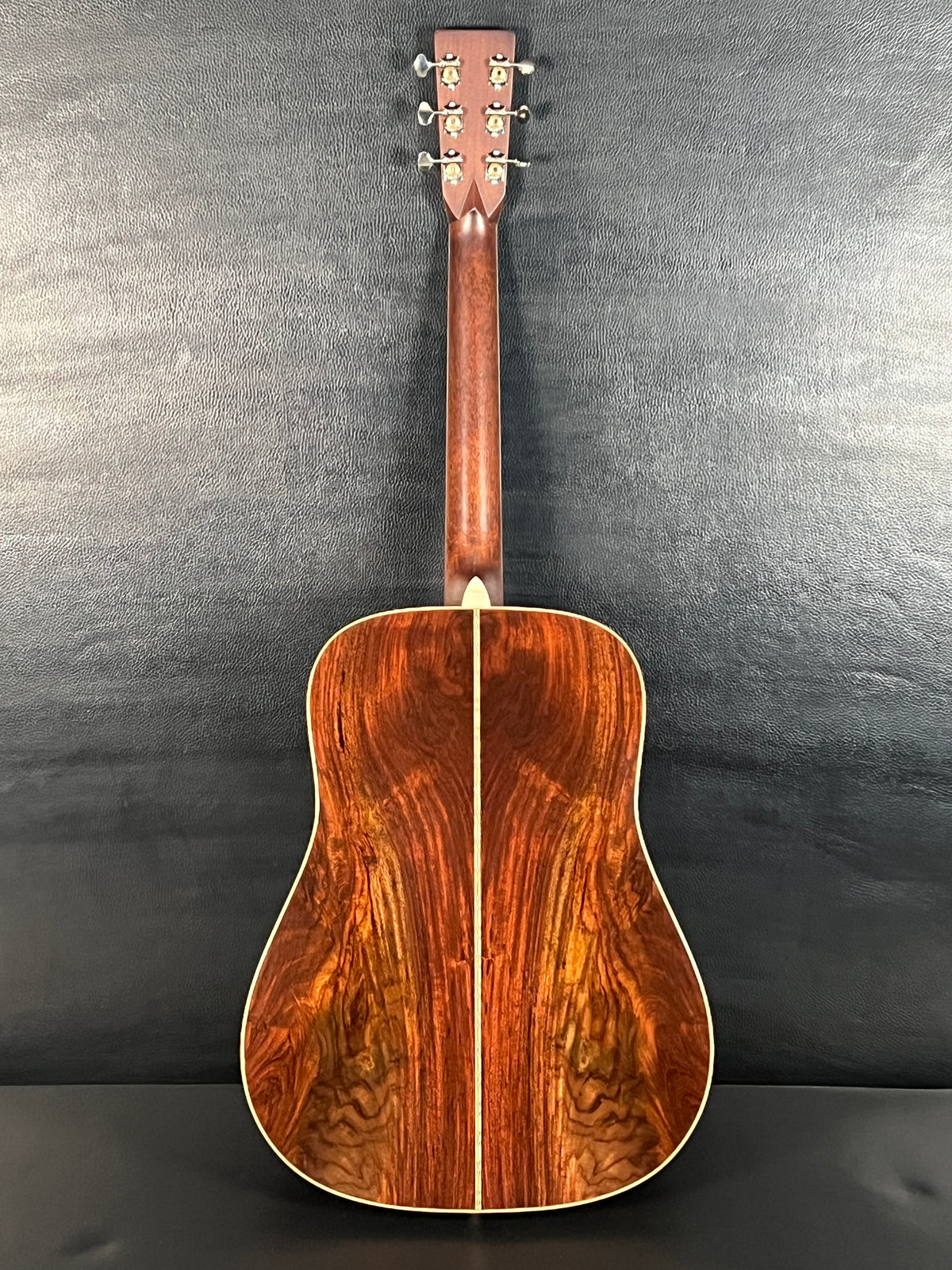 Martin D-14 Custom Shop Wild Grain w/ Calton Case (PRE-OWNED)