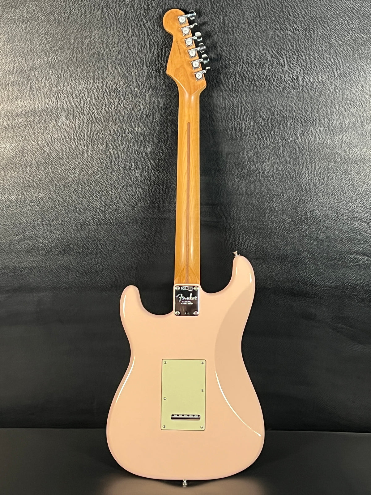 Fender Limited Edition American Professional Stratocaster HSS Shell Pink 2020 (PRE-OWNED)