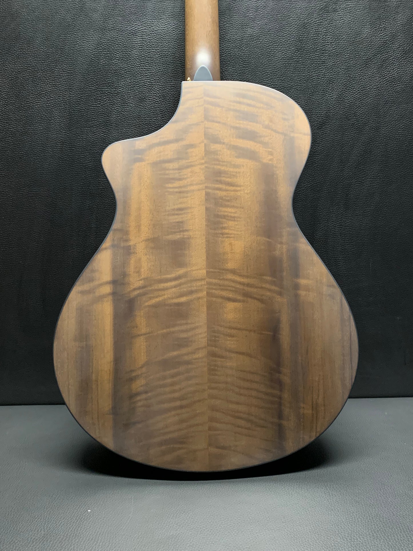 Breedlove Oregon Concert Saddleback CE #29390