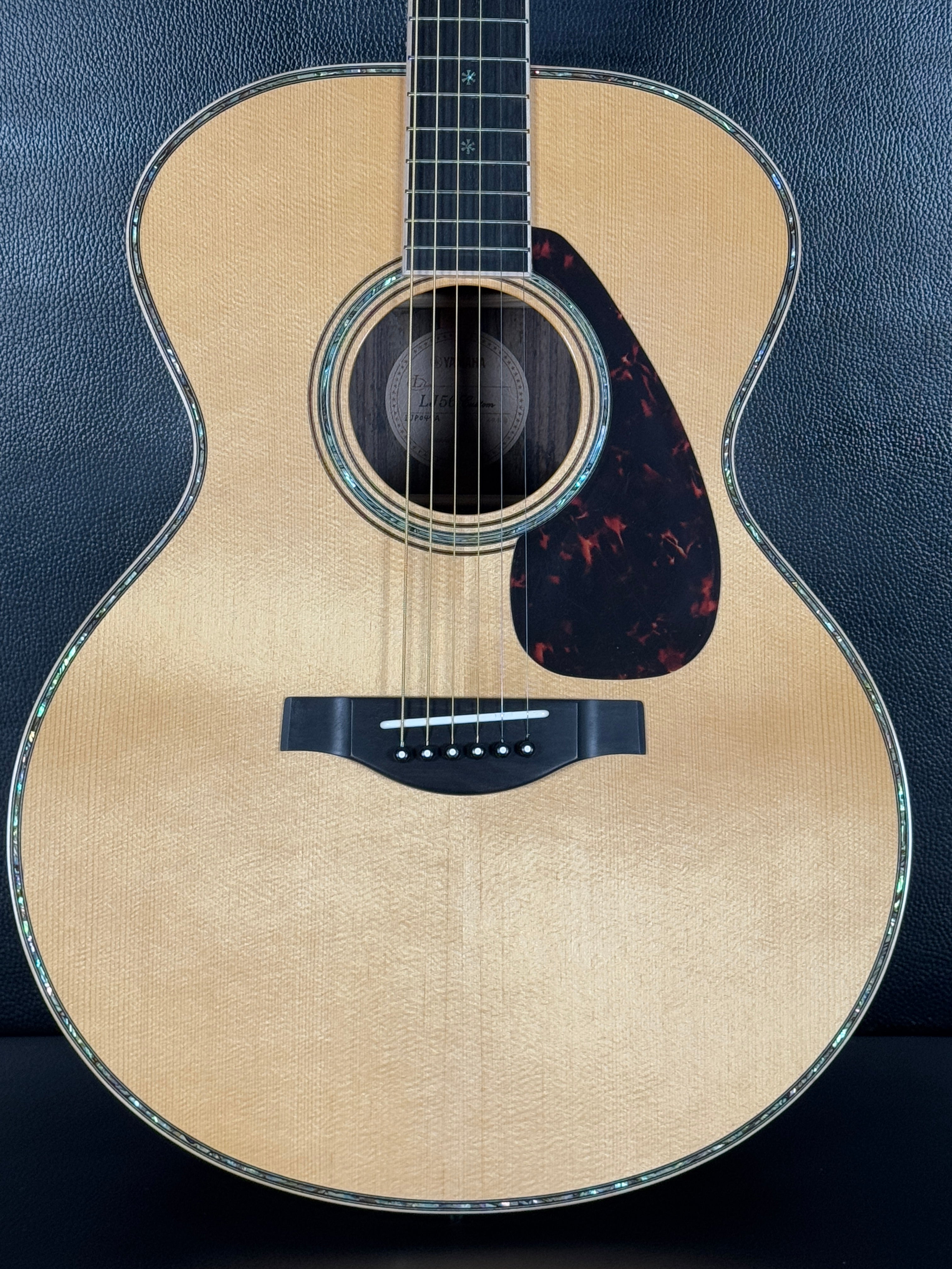 J.GRIS、GUITARE ET JOURNAL、海外版超希少レゾネ Yamaha LJ 56 Custom #IJP0498 – Guitar HAUS