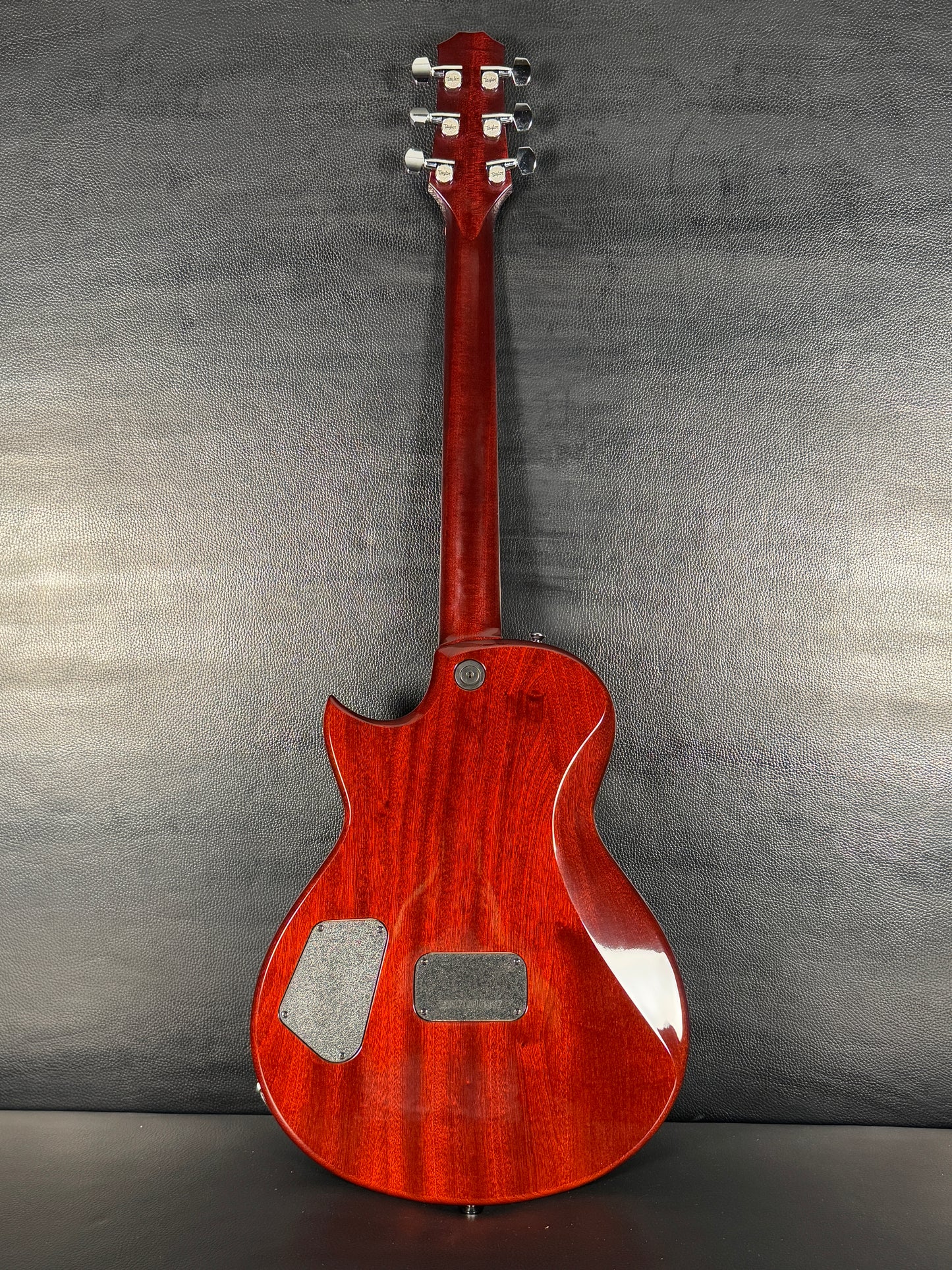 Taylor SB-1 Solidbody Standard Sunburst 2007 ( PRE-OWNED)