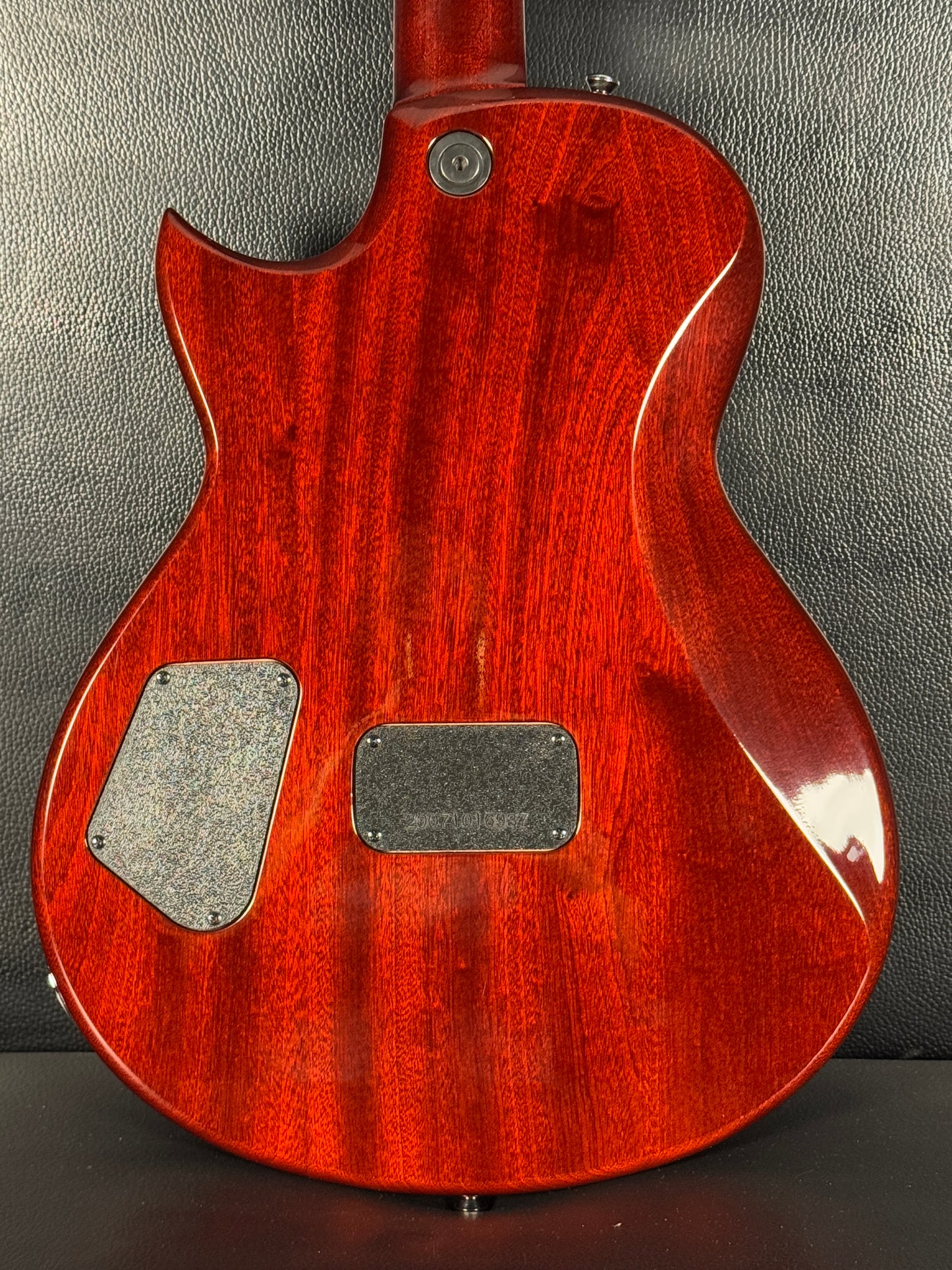 Taylor SB-1 Solidbody Standard Sunburst 2007 ( PRE-OWNED)