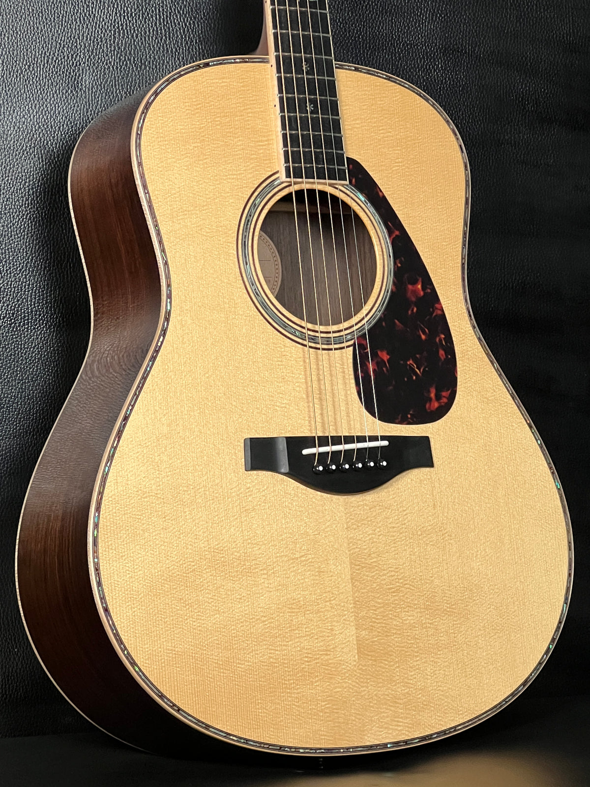 Yamaha LL56 ARE II Custom Jumbo #IJX080A