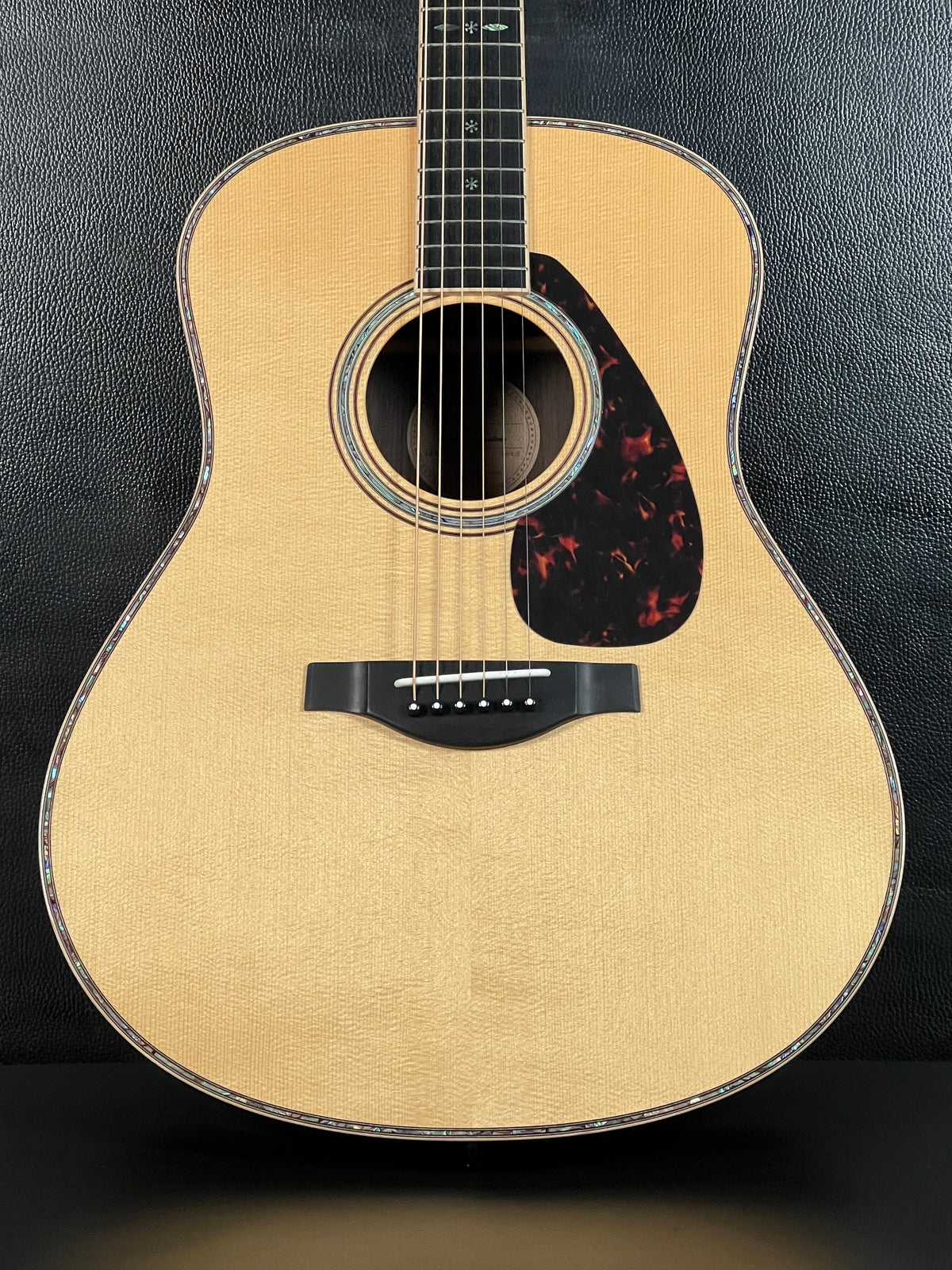 Yamaha LL56 ARE II Custom Jumbo #IJX080A