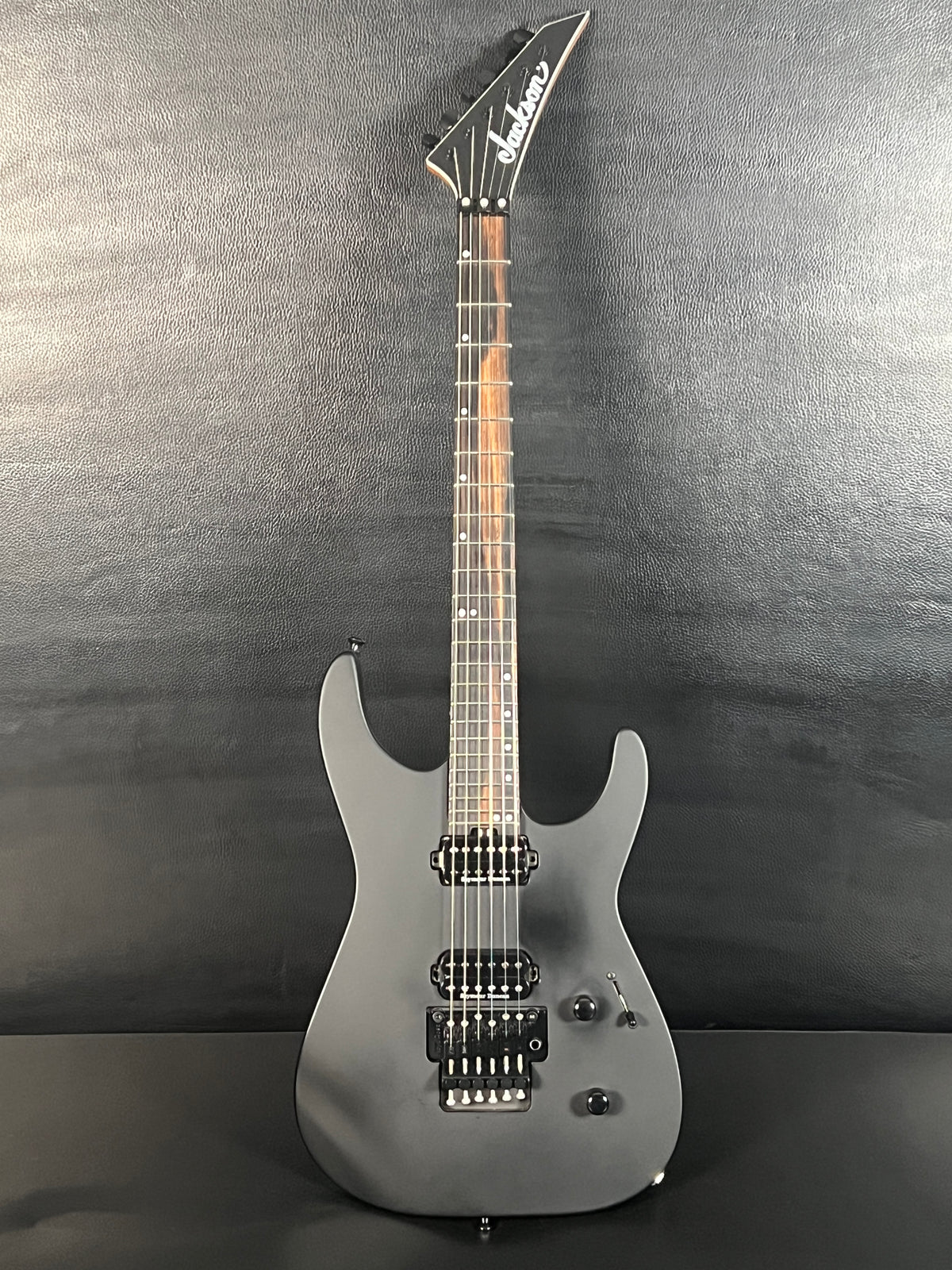 Jackson American Series Virtuoso Satin Black (PRE-OWNED)