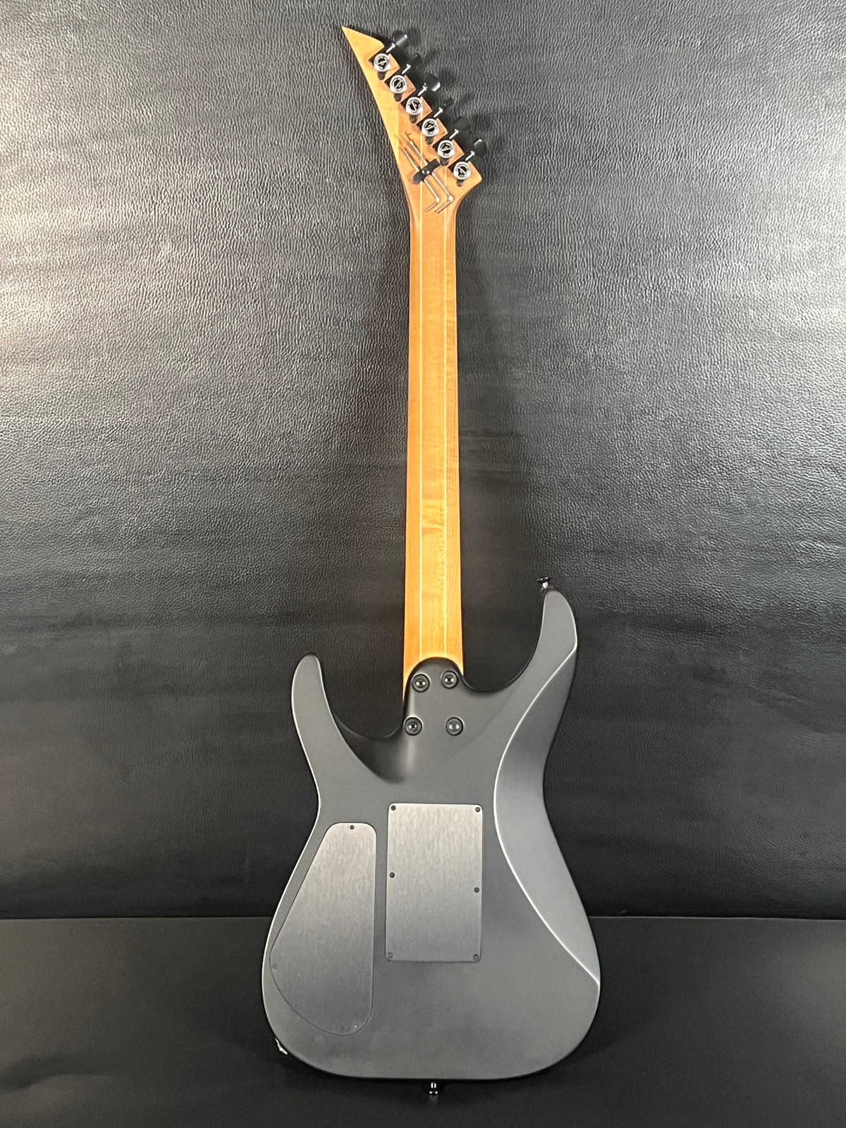 Jackson American Series Virtuoso Satin Black (PRE-OWNED)